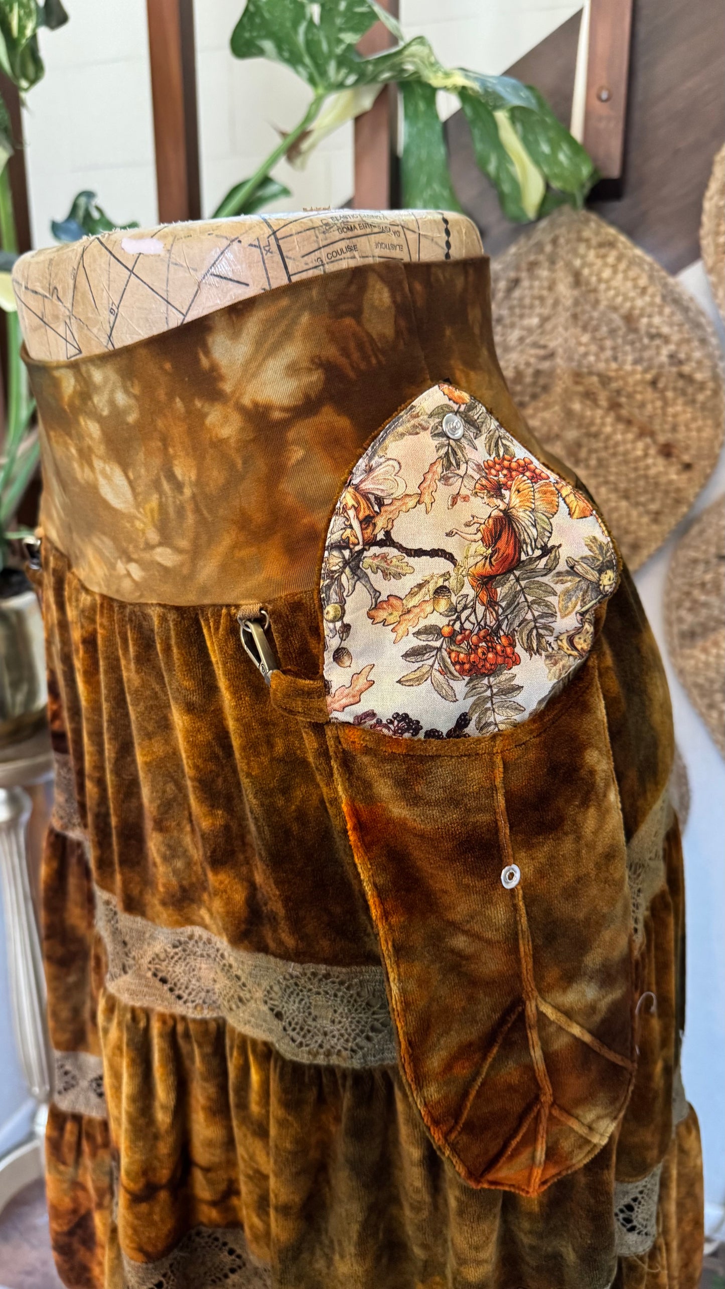 Faery Picnic Skirt (M/L)