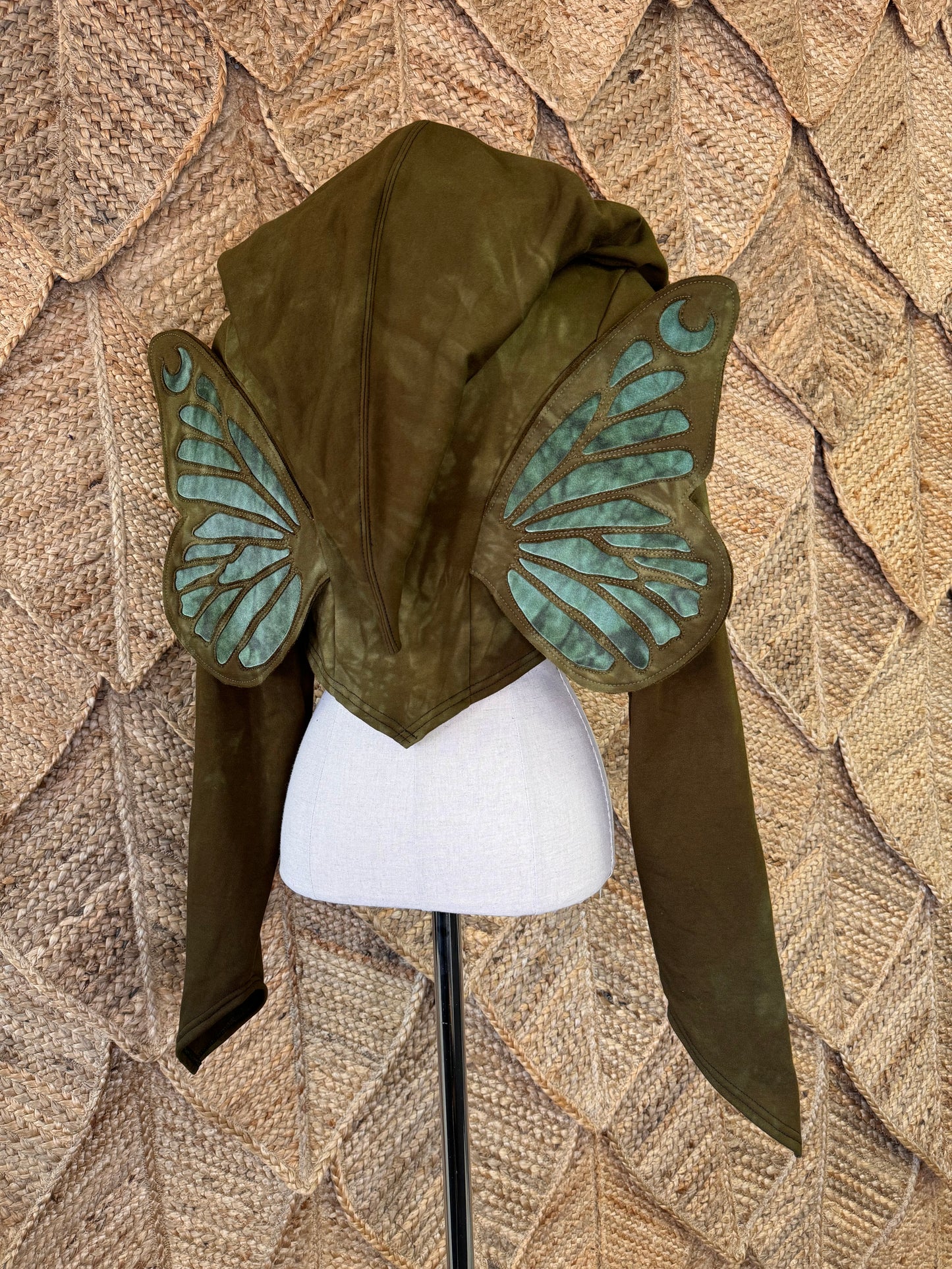 Snowdrop Faewing Shrug