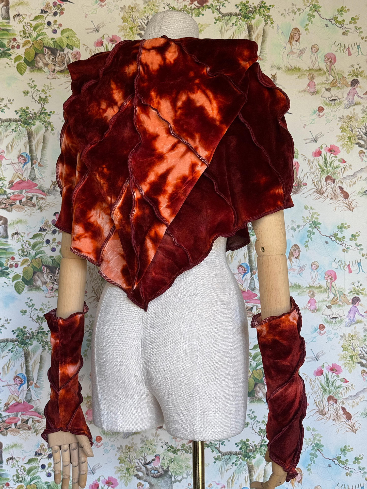 Monarch Leafae Poncho Set