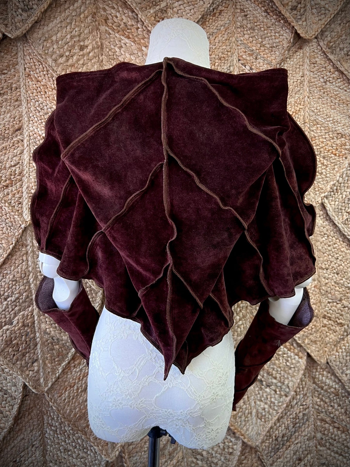 Treebark Leafae Poncho Set