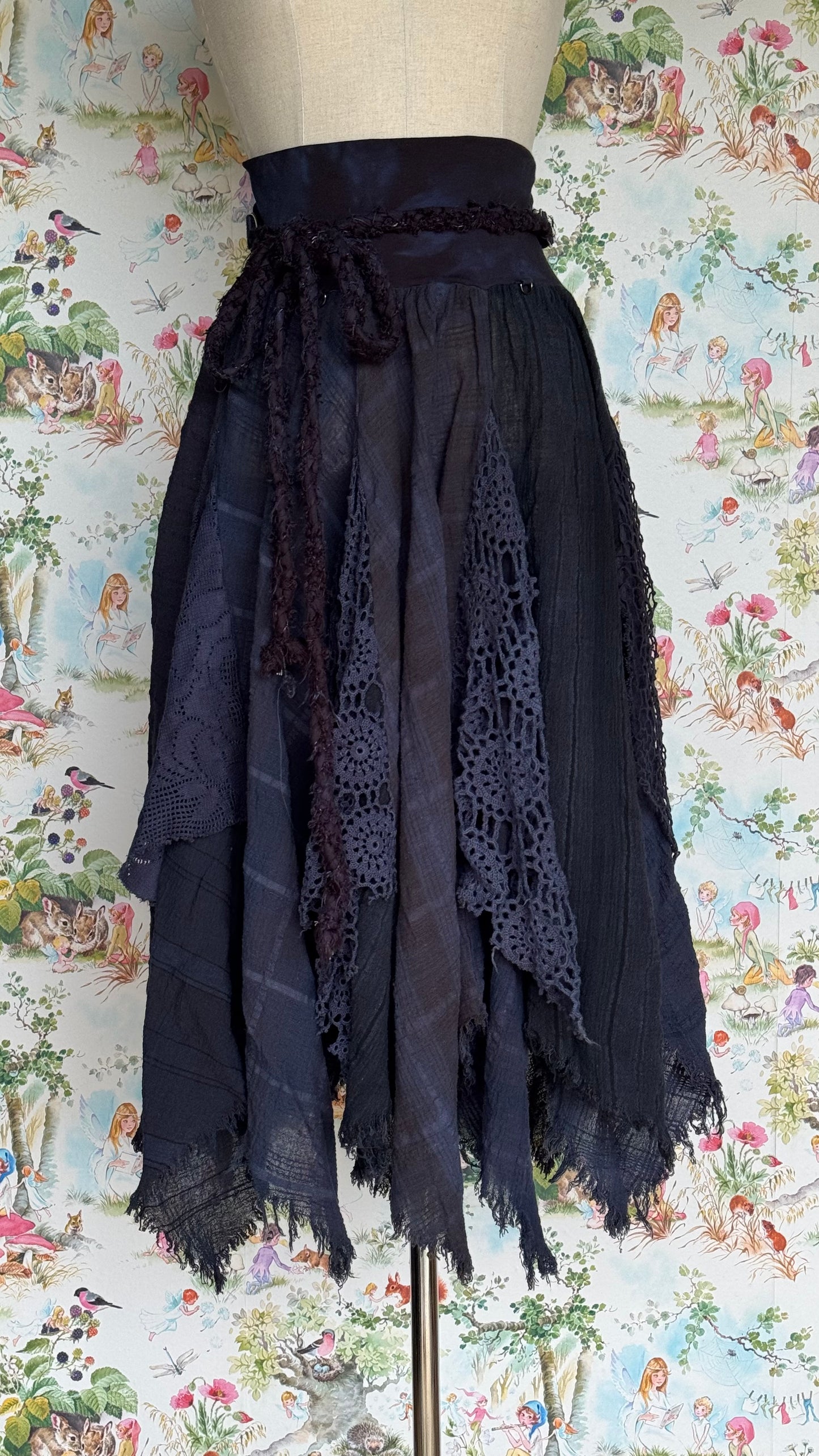 Nightmage Relic Skirt