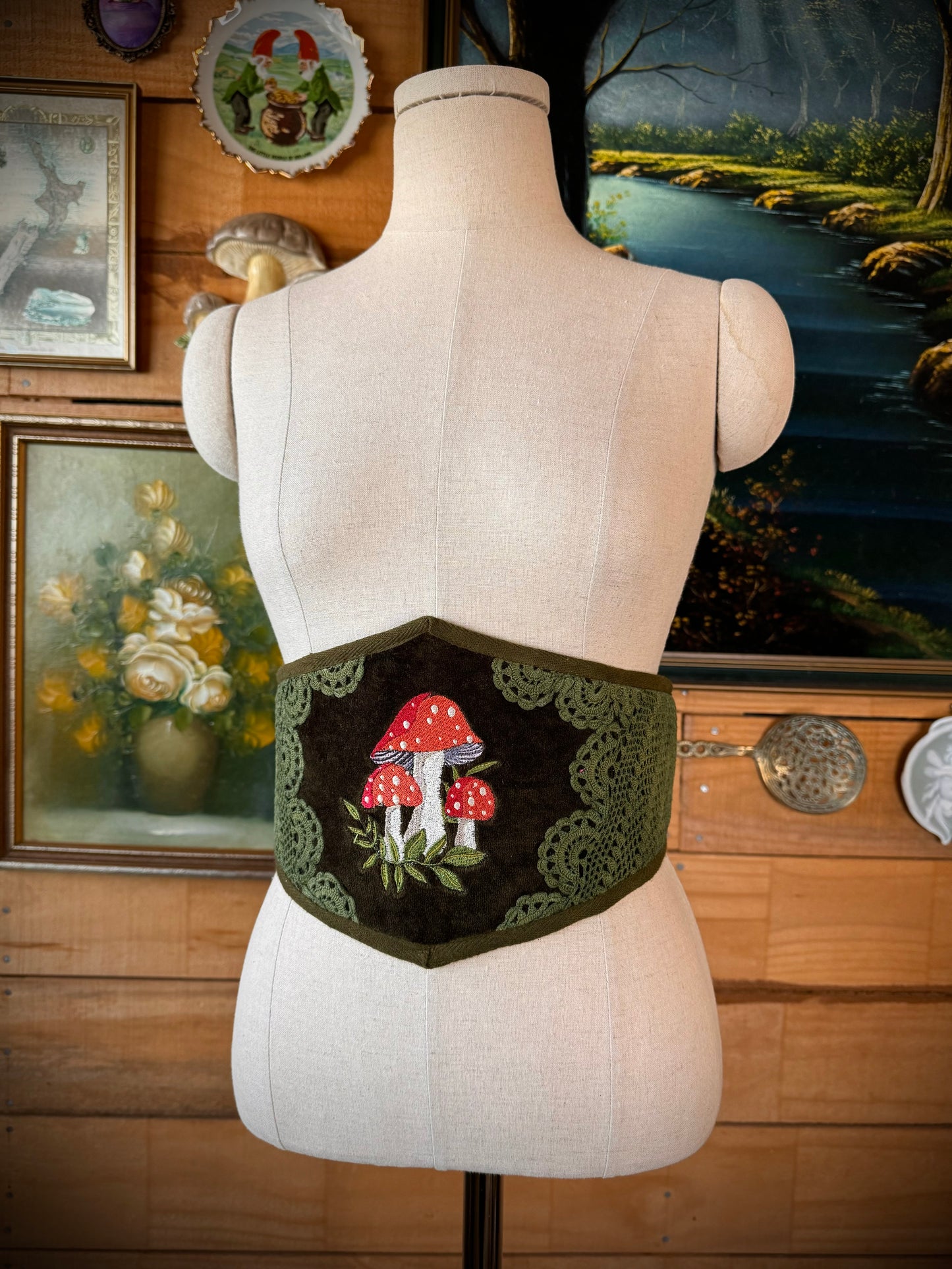 M - L Pixie Corset Belt
