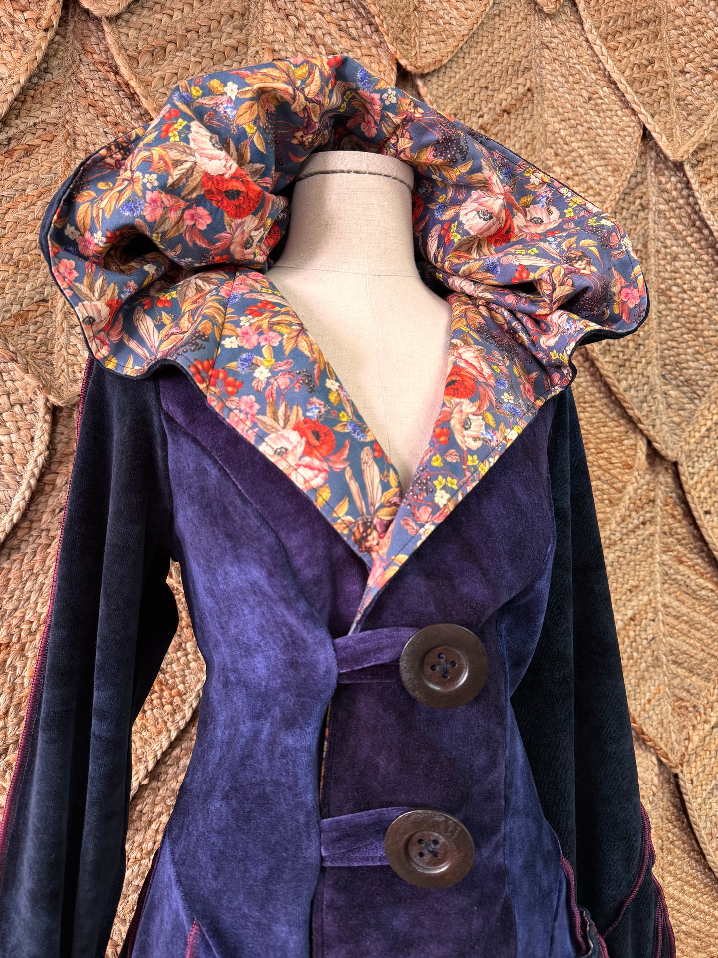 Leafae Pixie Coat (XL)