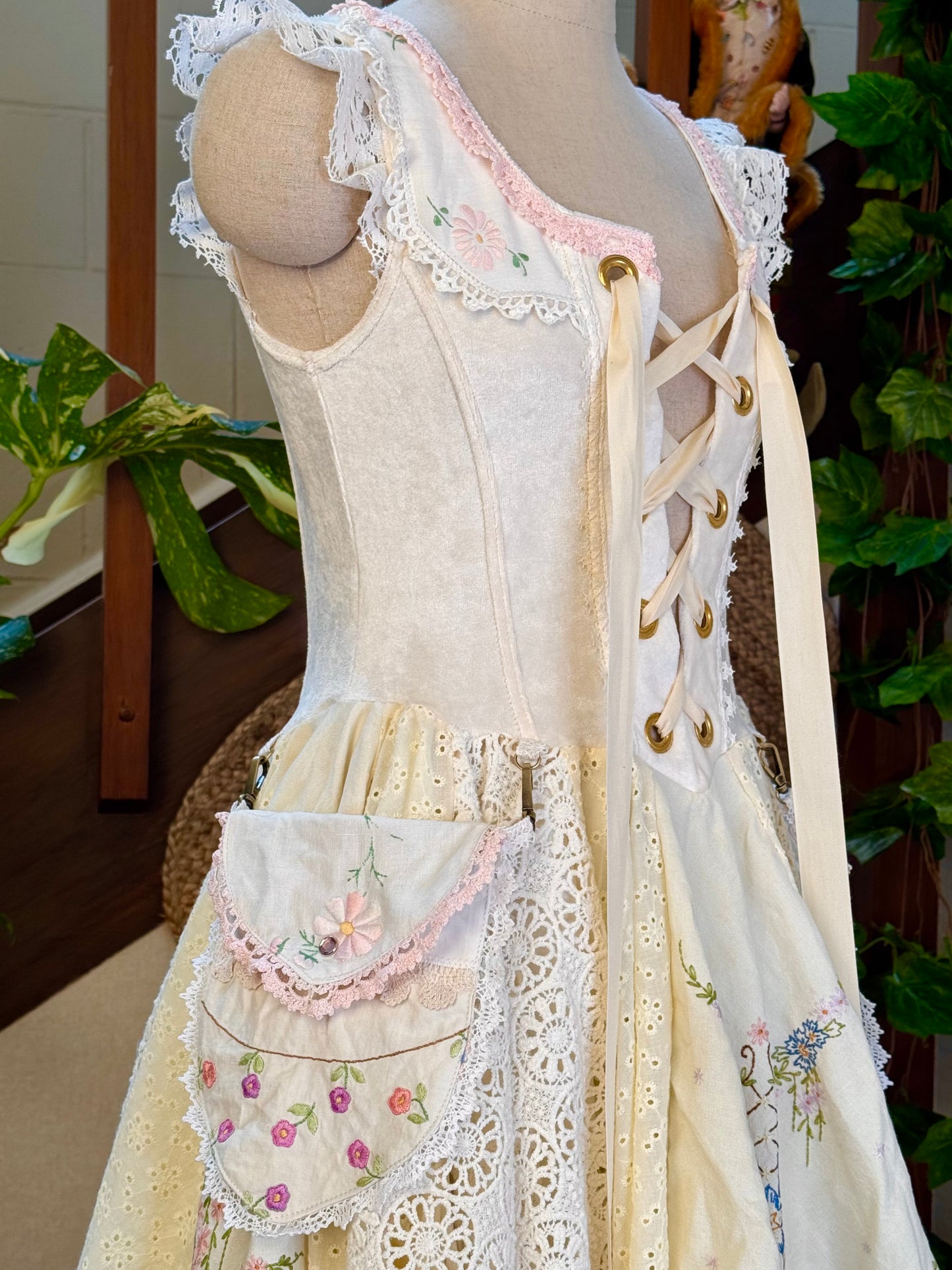 Wildcrafted Faery Pocket Dress (S)