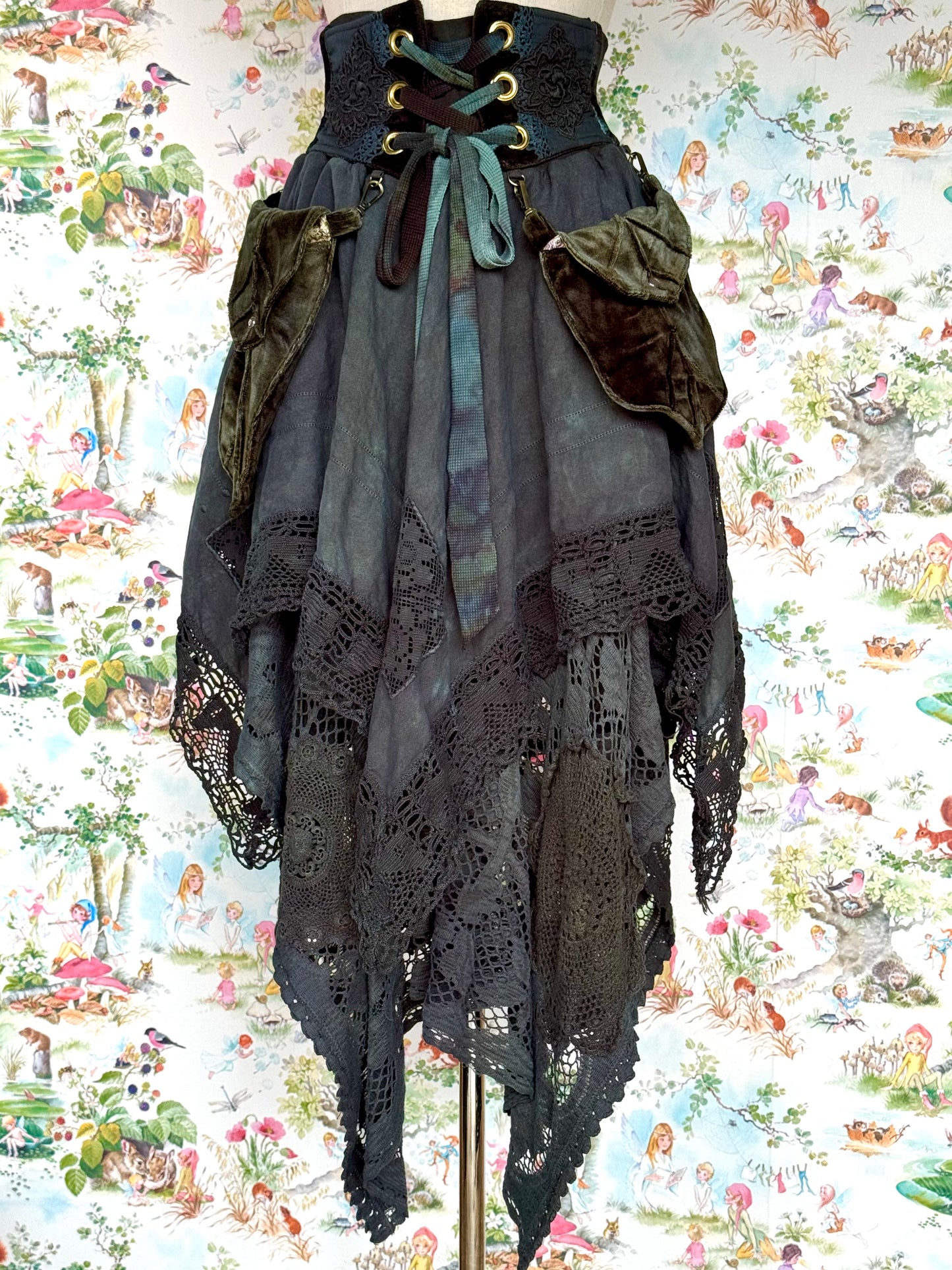 Wildcrafted Skirt (S/M)