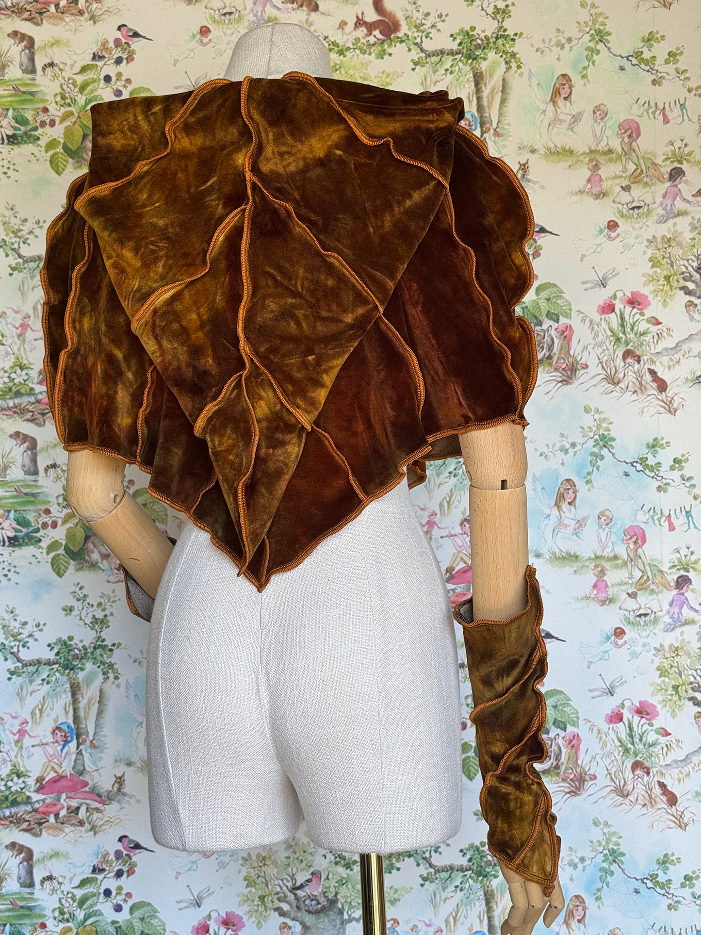 Ancient Rust Leafae Poncho Set