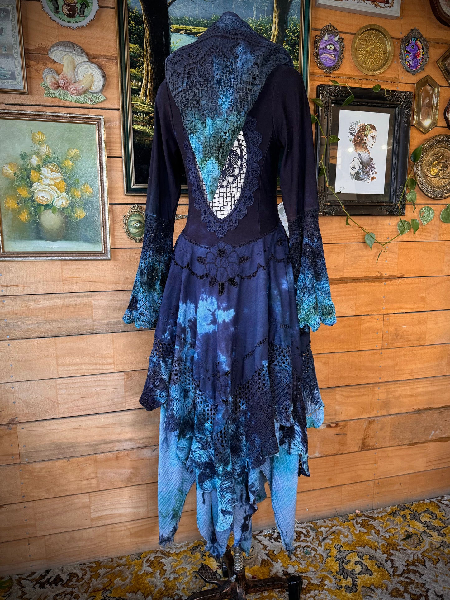 Wildcrafted Fae Queen Dress (M)