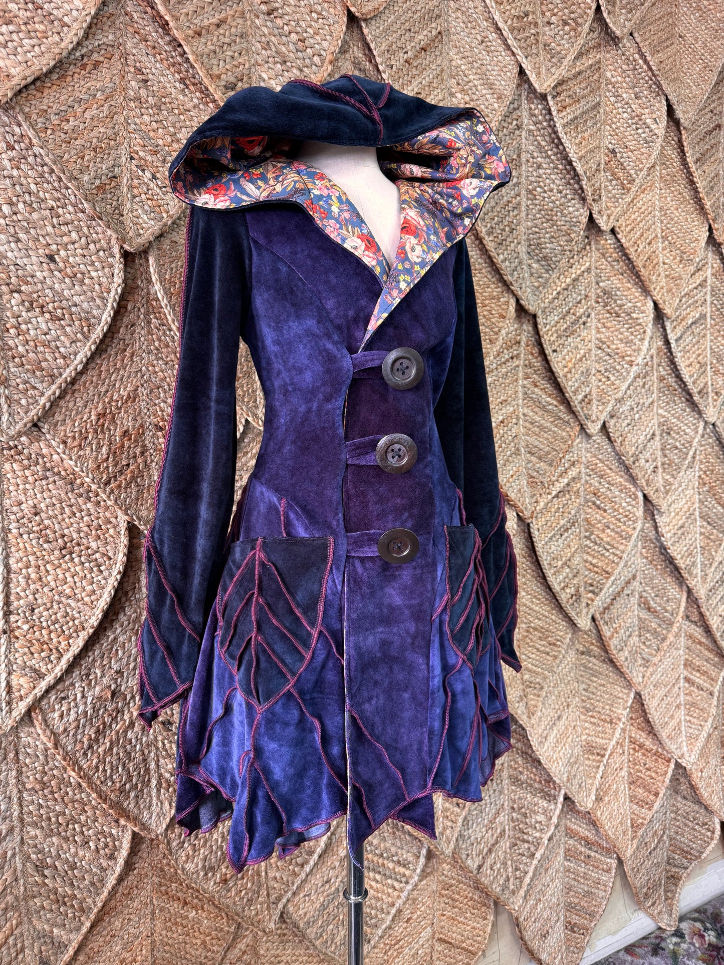 Leafae Pixie Coat (XL)