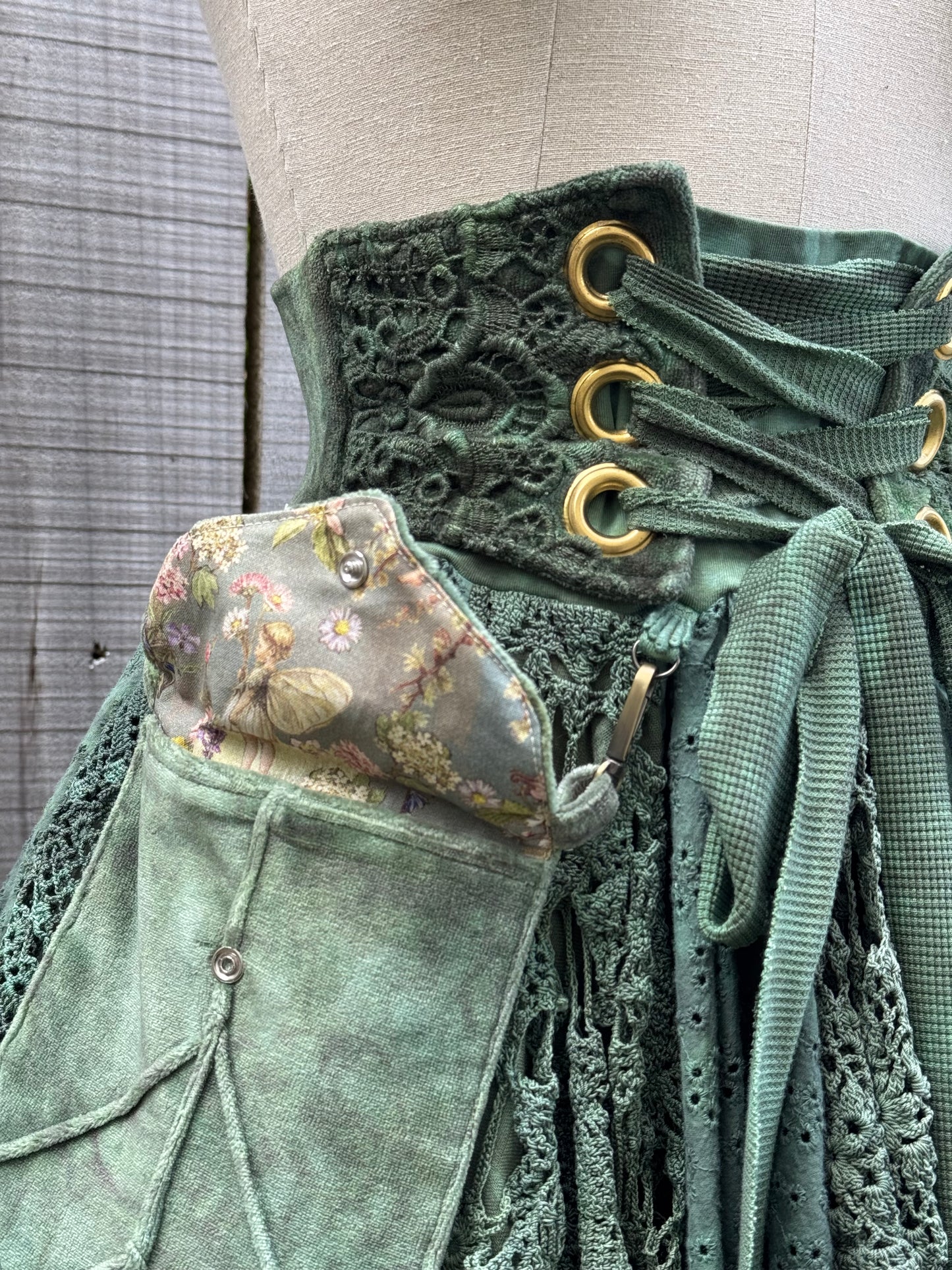 Wildcrafted Skirt (S/M)