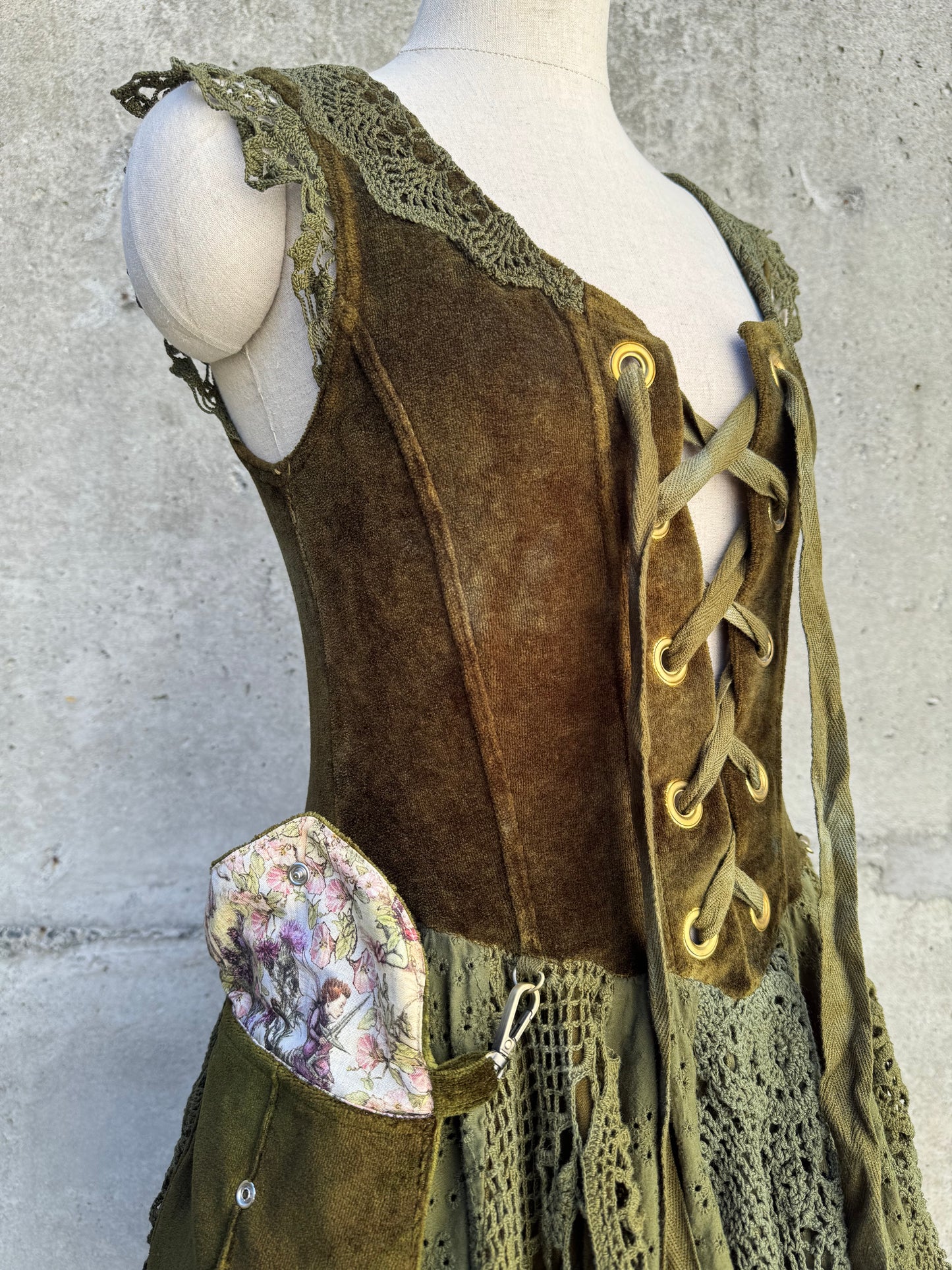 Wildcrafted Faery Pocket Dress (M)