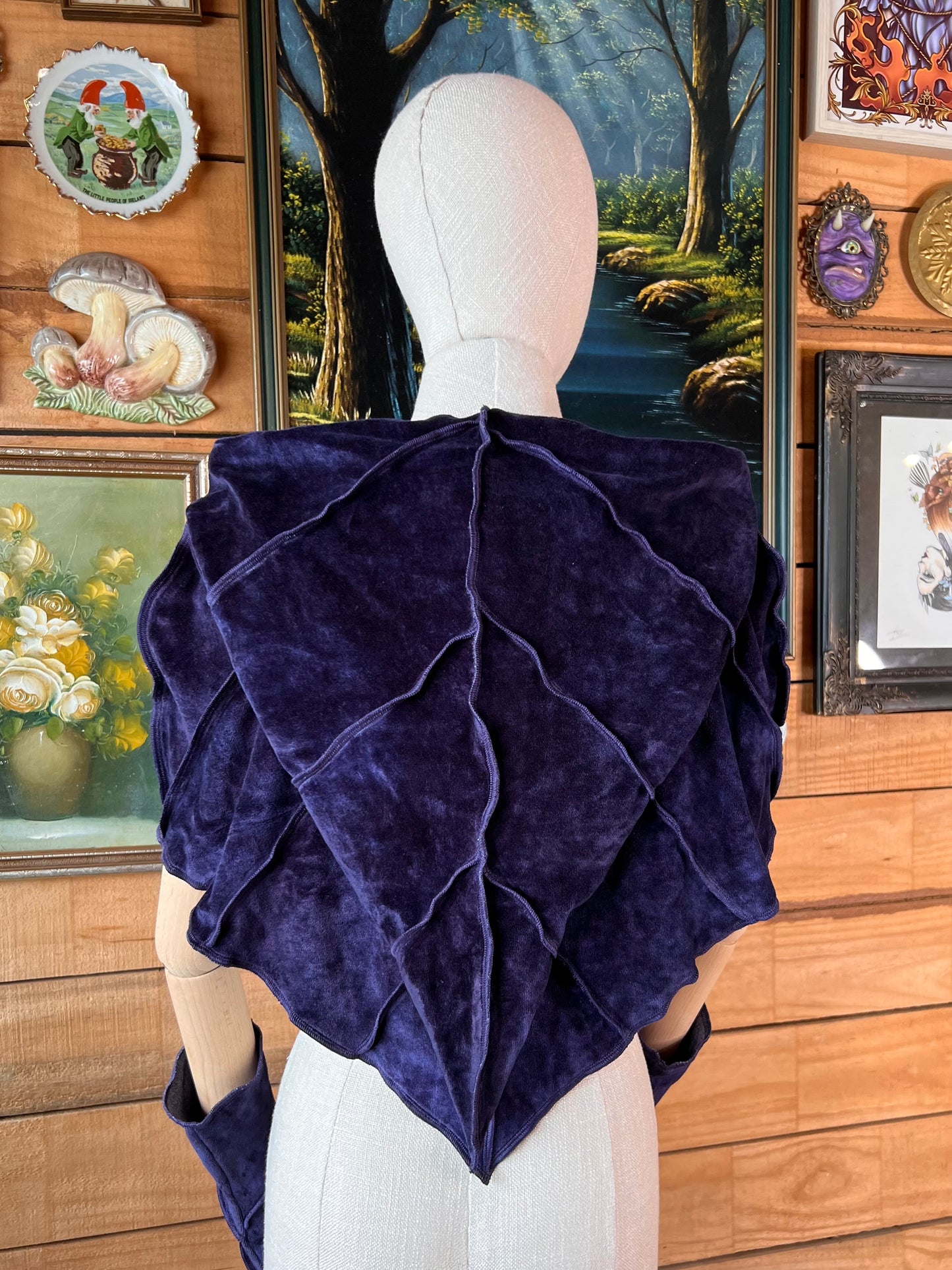 Dusk Plum Leafae Poncho Set