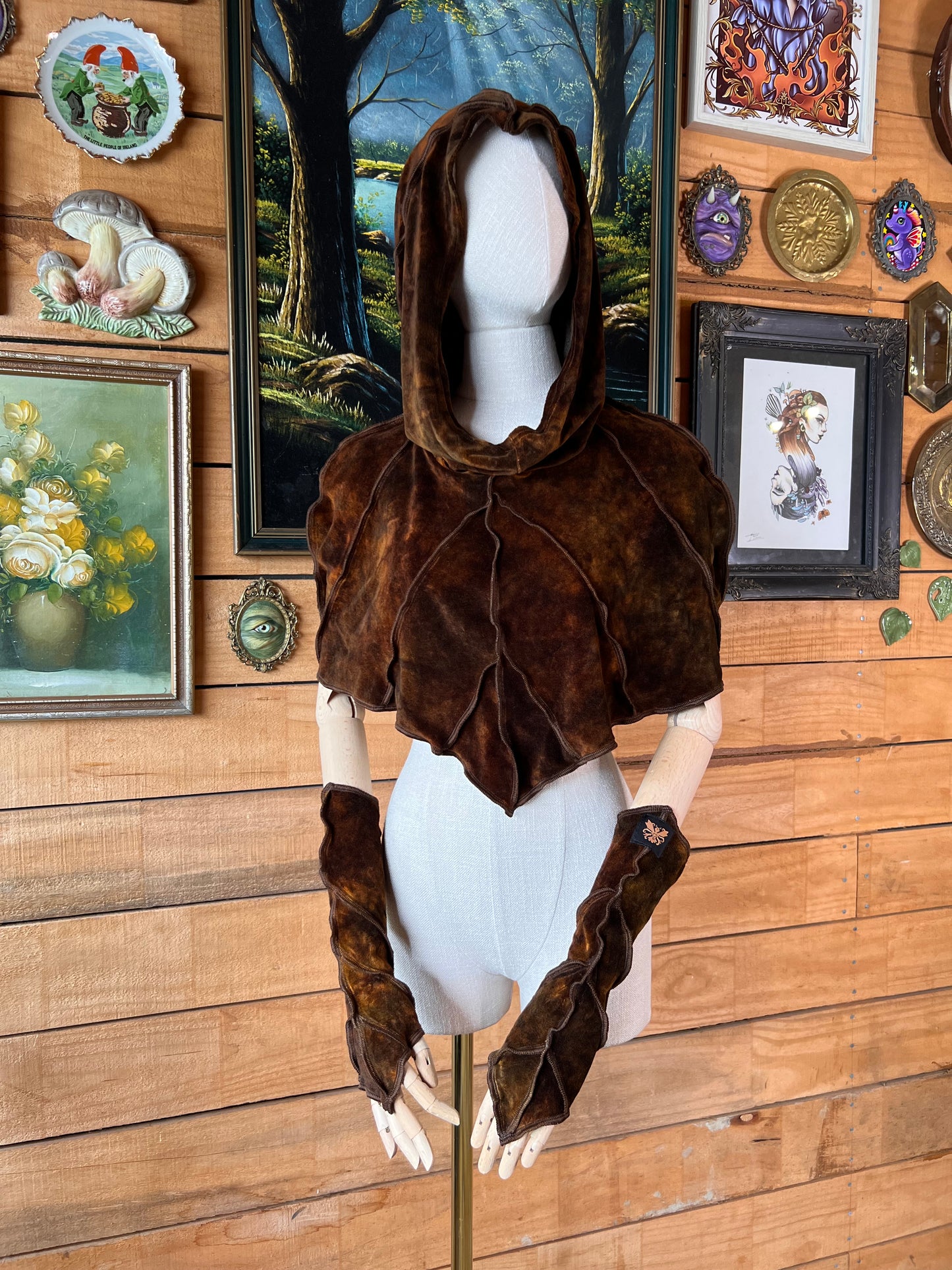 Ancient Rust Leafae Poncho Set