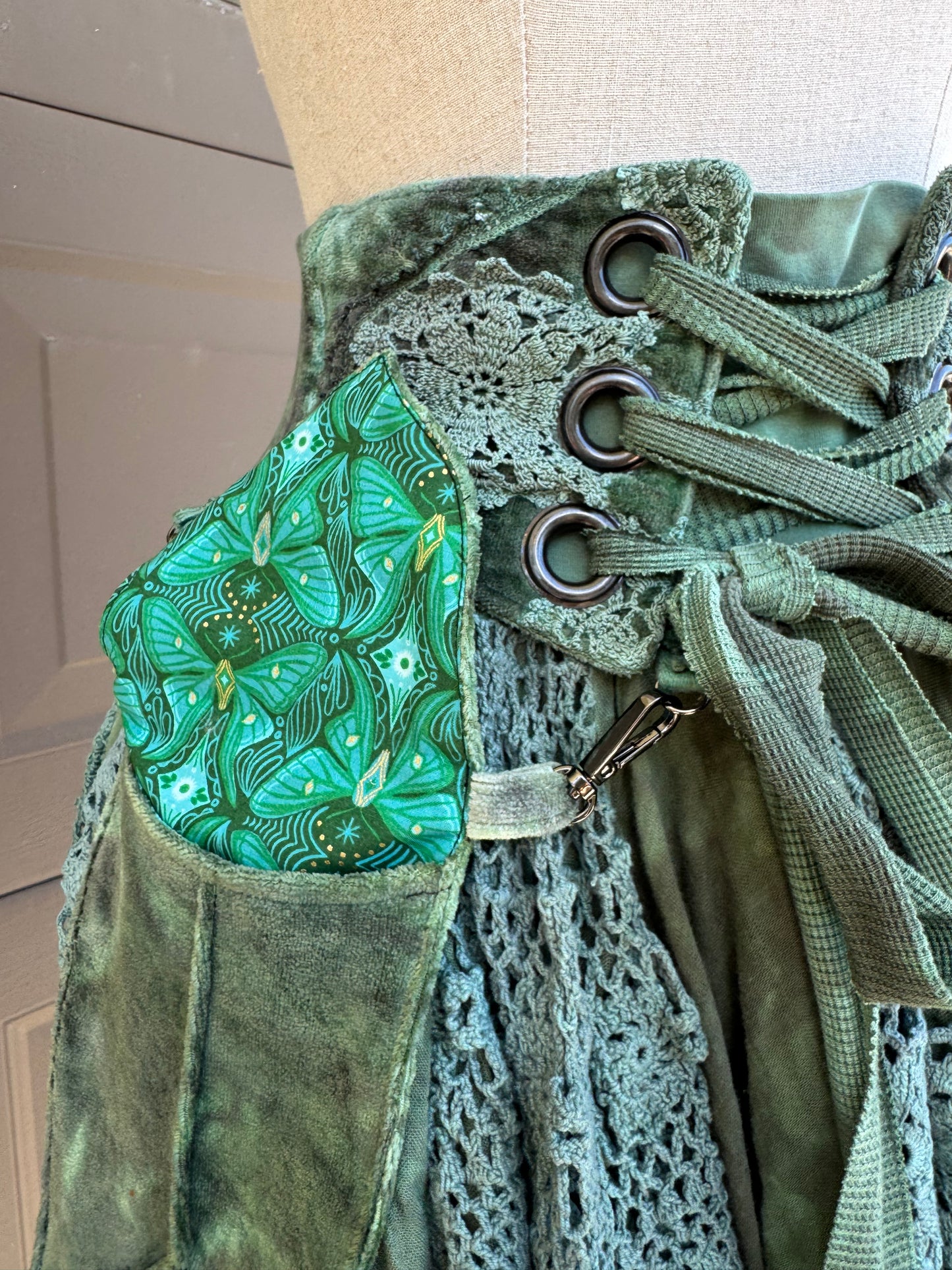 Wildcrafted Skirt (M/L)