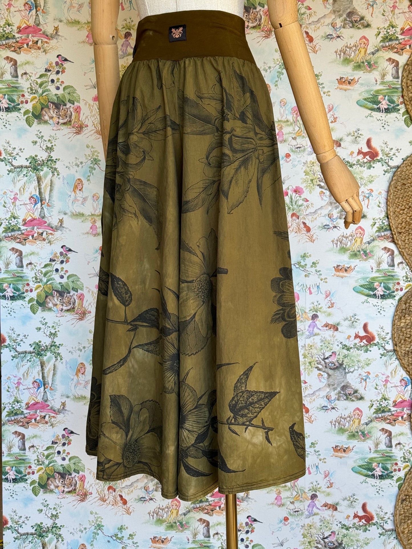 M/L Foraged Pixie Pants