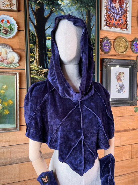 Dusk Plum Leafae Poncho Set
