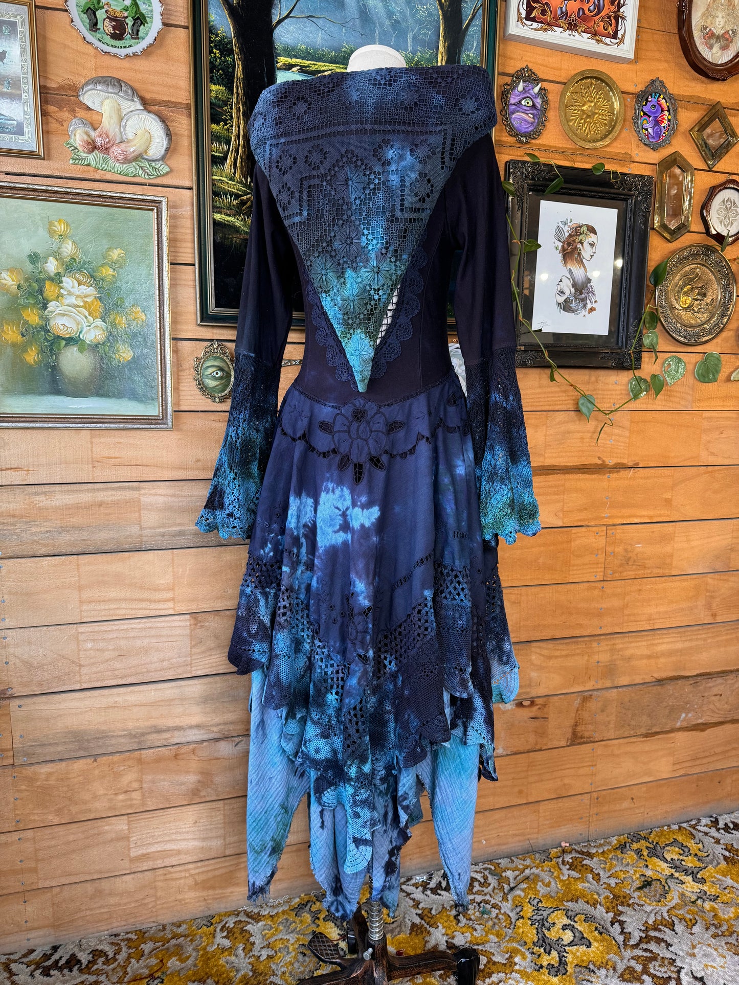 Wildcrafted Fae Queen Dress (M)