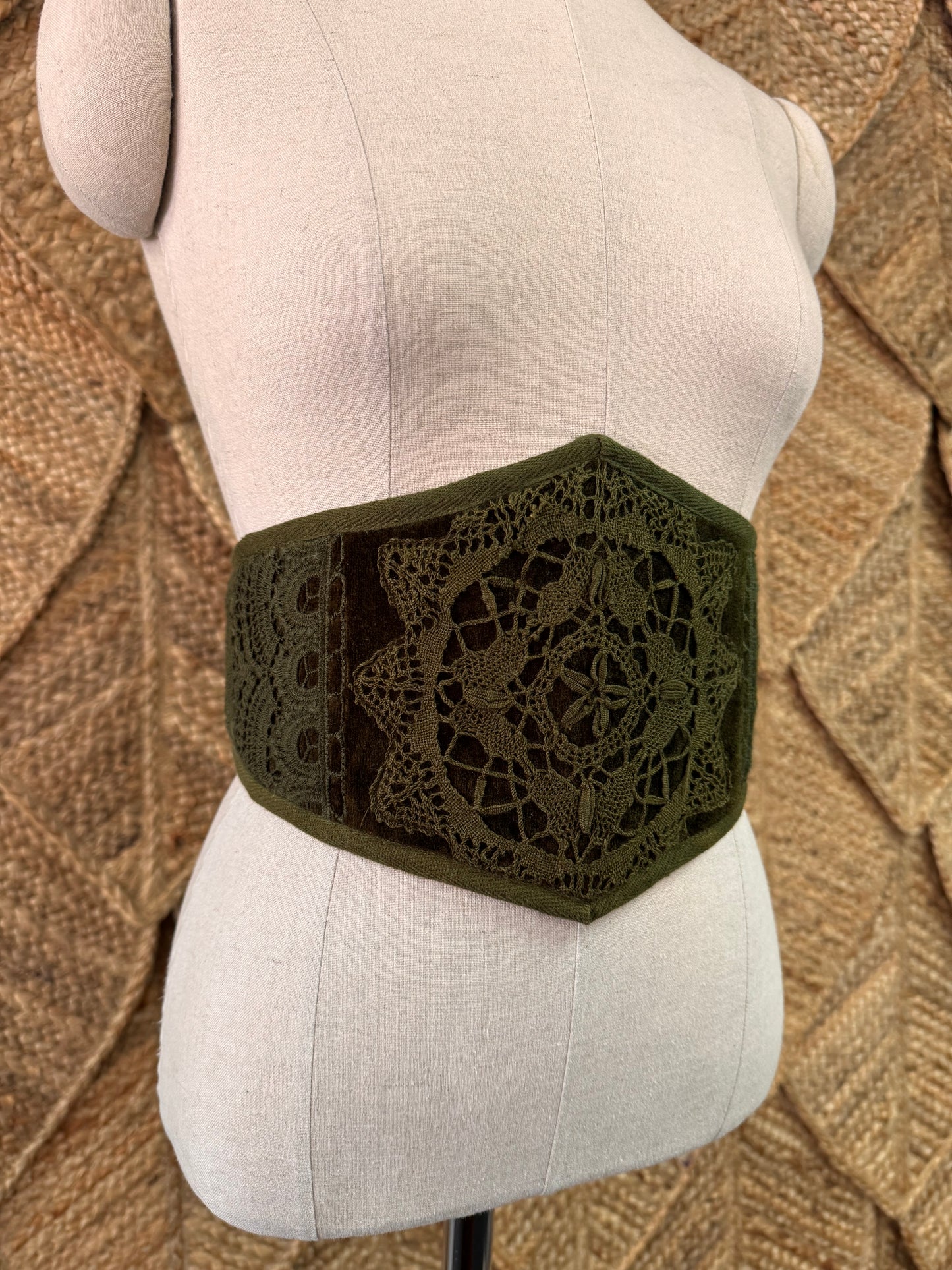 M - L Pixie Corset Belt