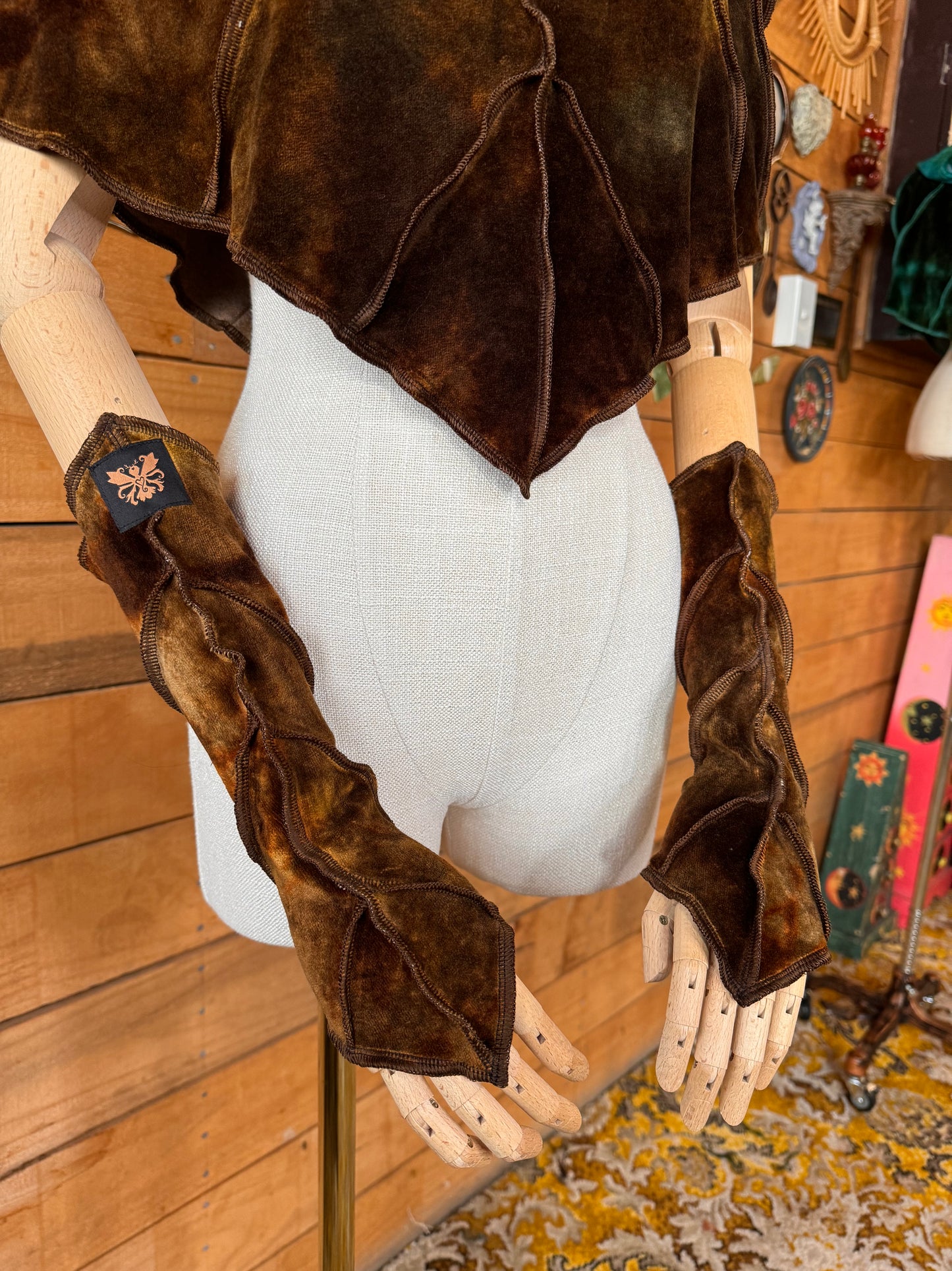 Ancient Rust Leafae Poncho Set