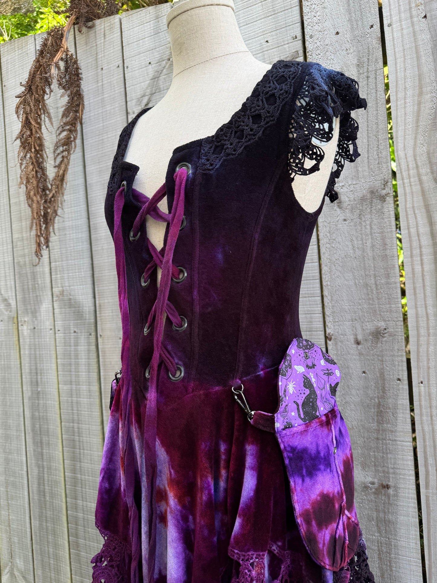 Wildcrafted Faery Pocket Dress (M)