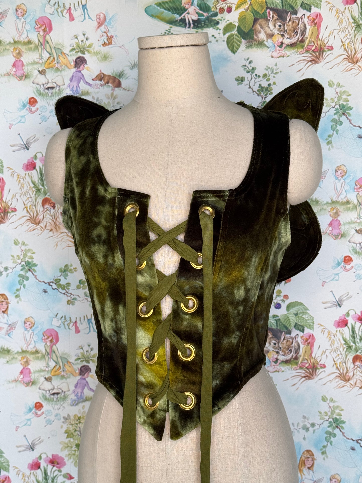 Faewing Vest in Ferngully