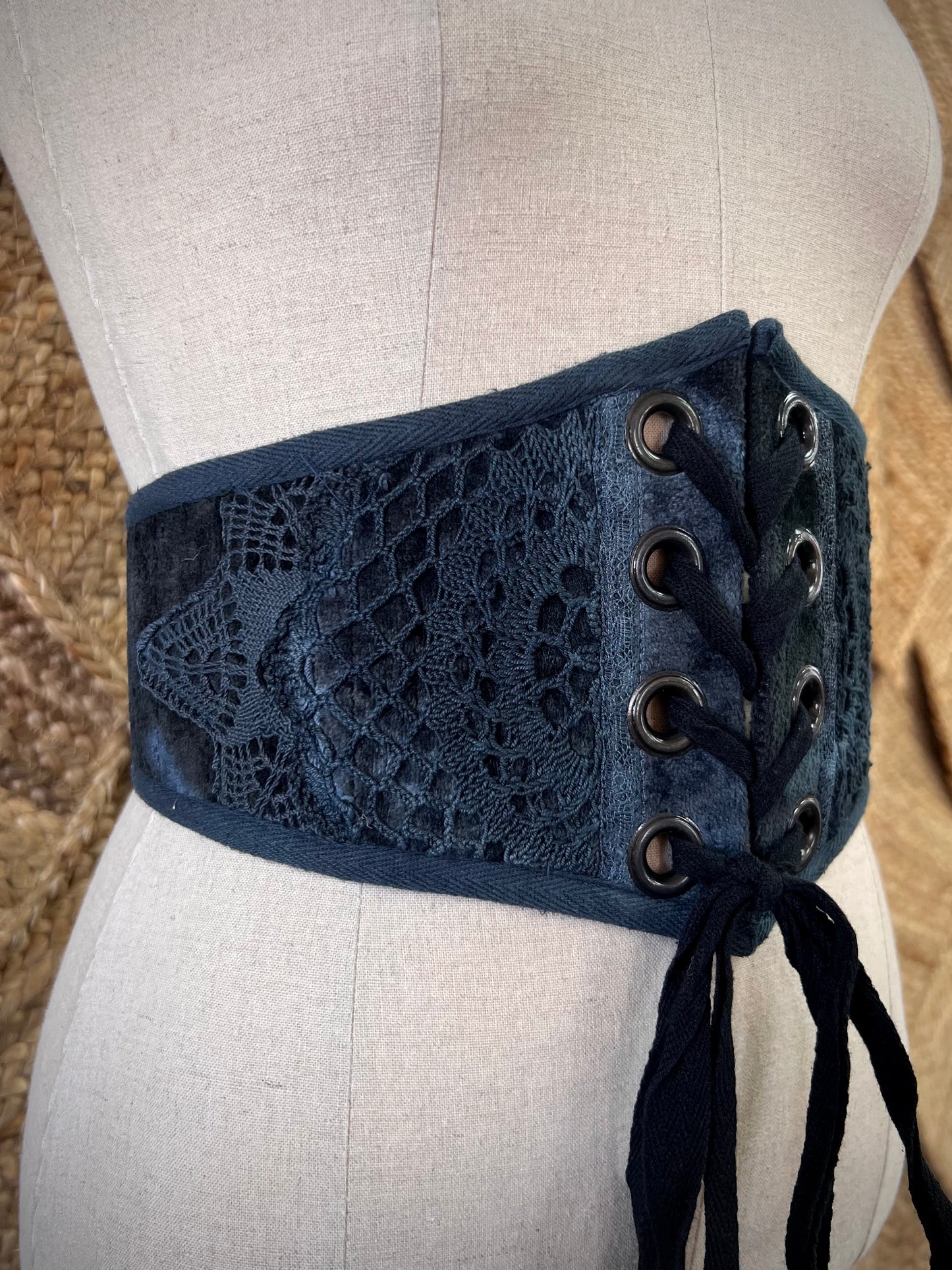 M-L Corset Pixie Belt