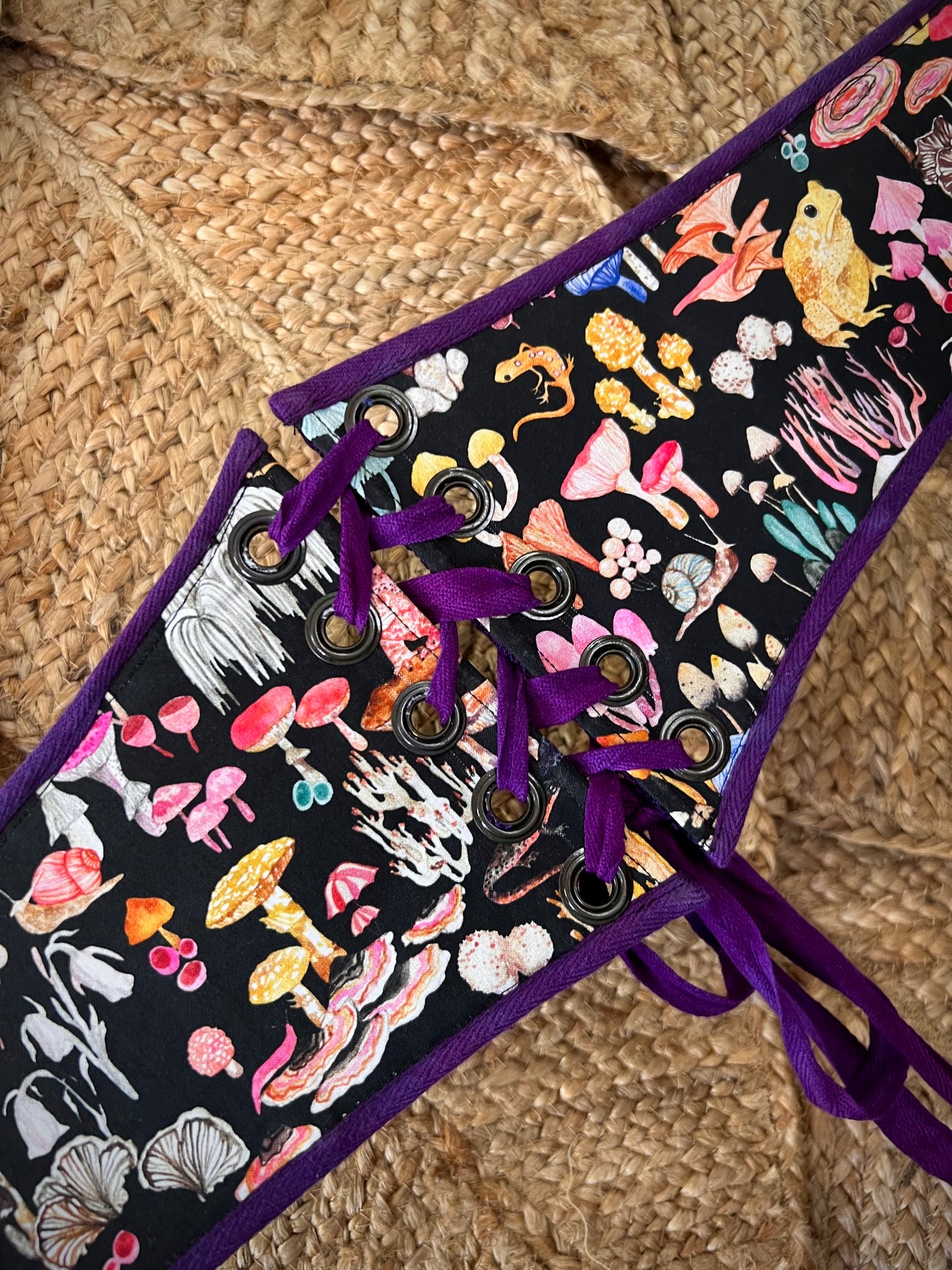 XL - XXL Corset Pixie Belt