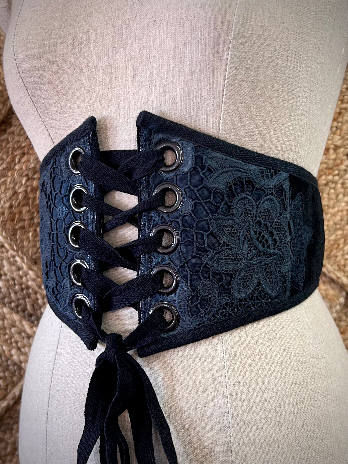 M-L Corset Pixie Belt