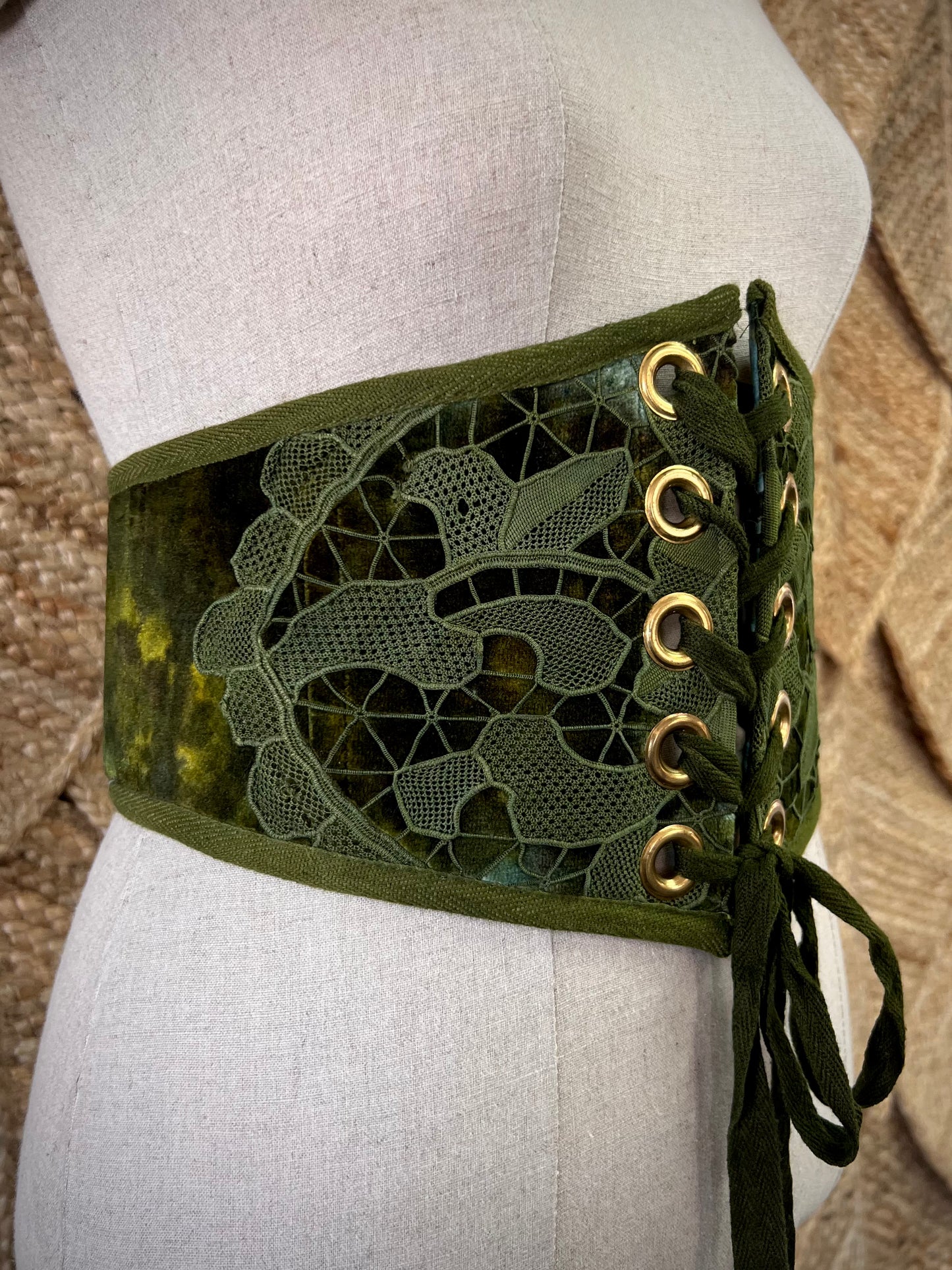 XL - XXL Corset Pixie Belt