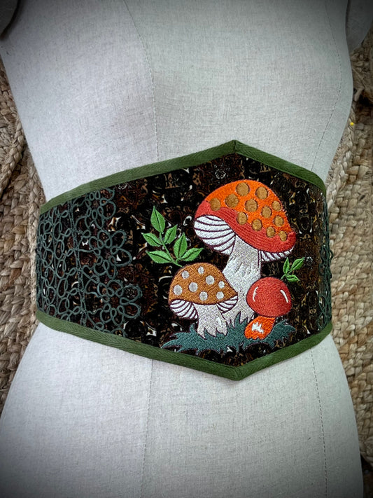 M - L Pixie Corset Belt