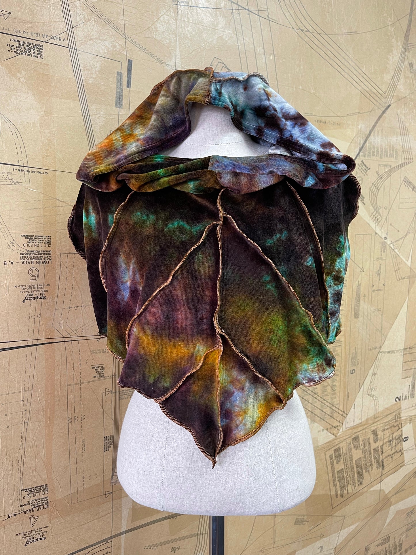 Forest Undergrowth Leafae Poncho