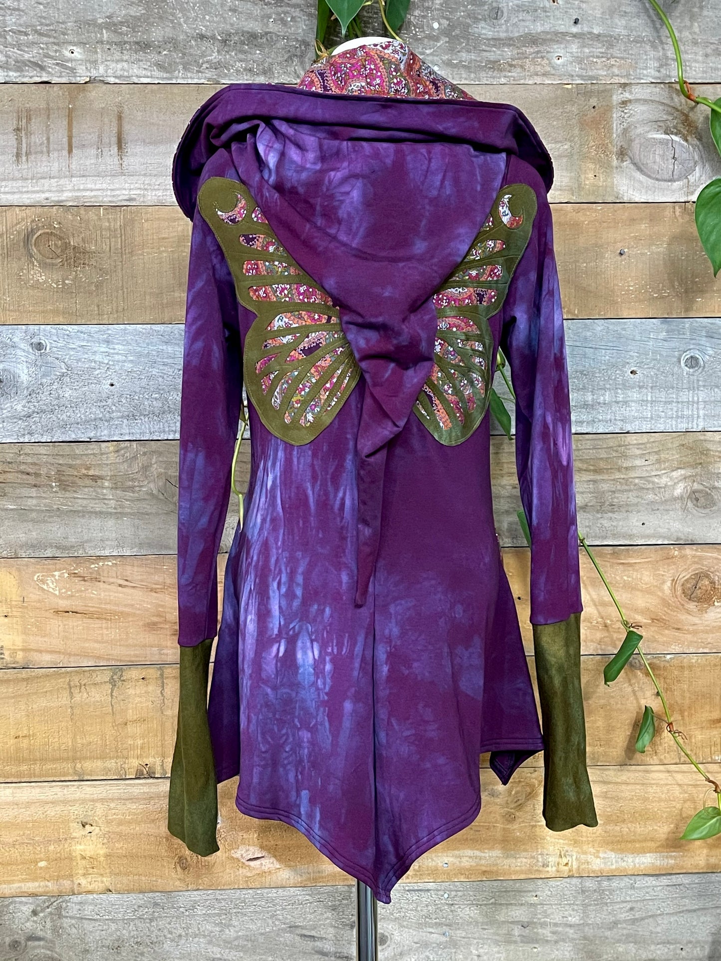 Medium Faewing Hoodie