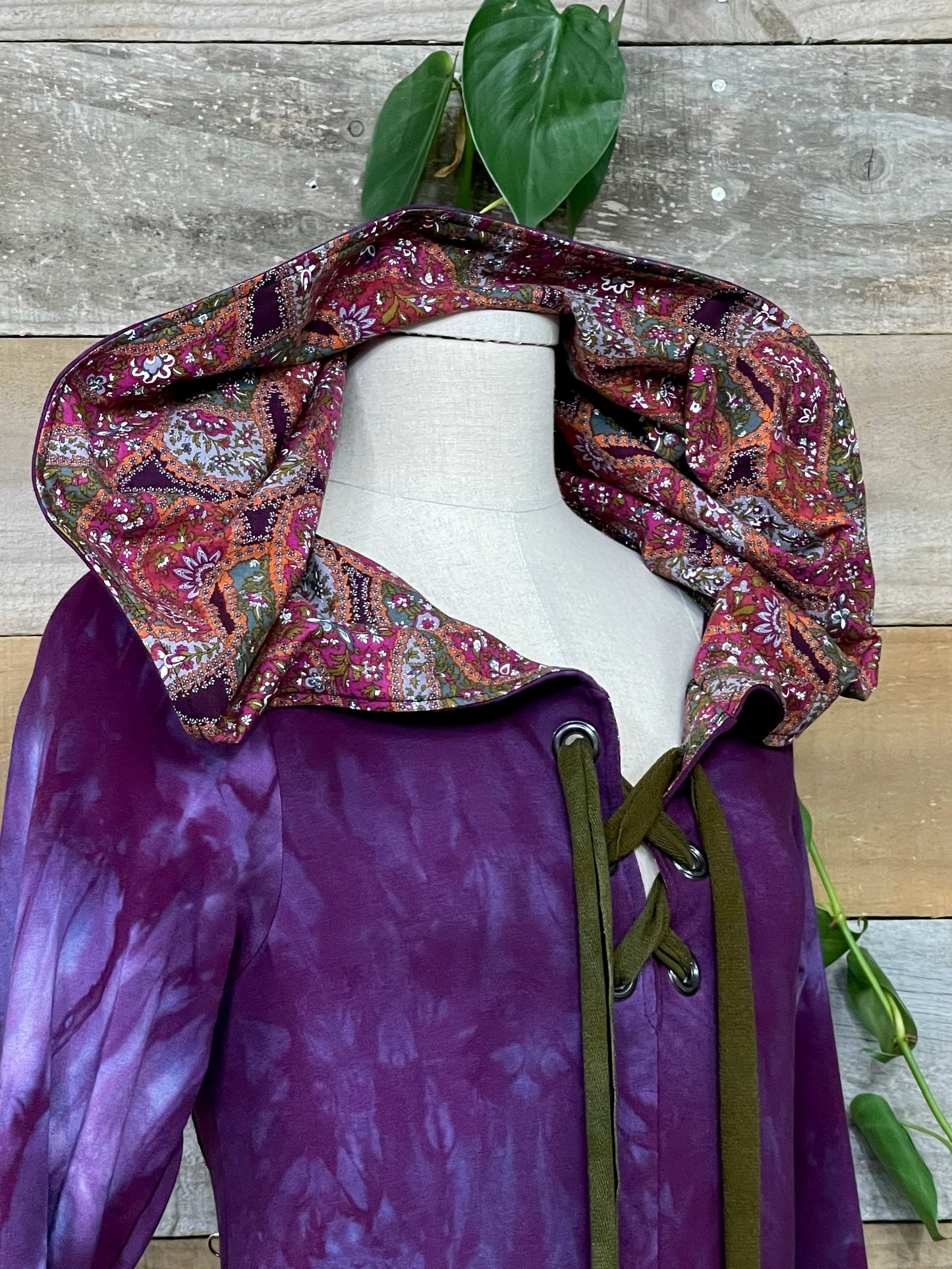 Medium Faewing Hoodie