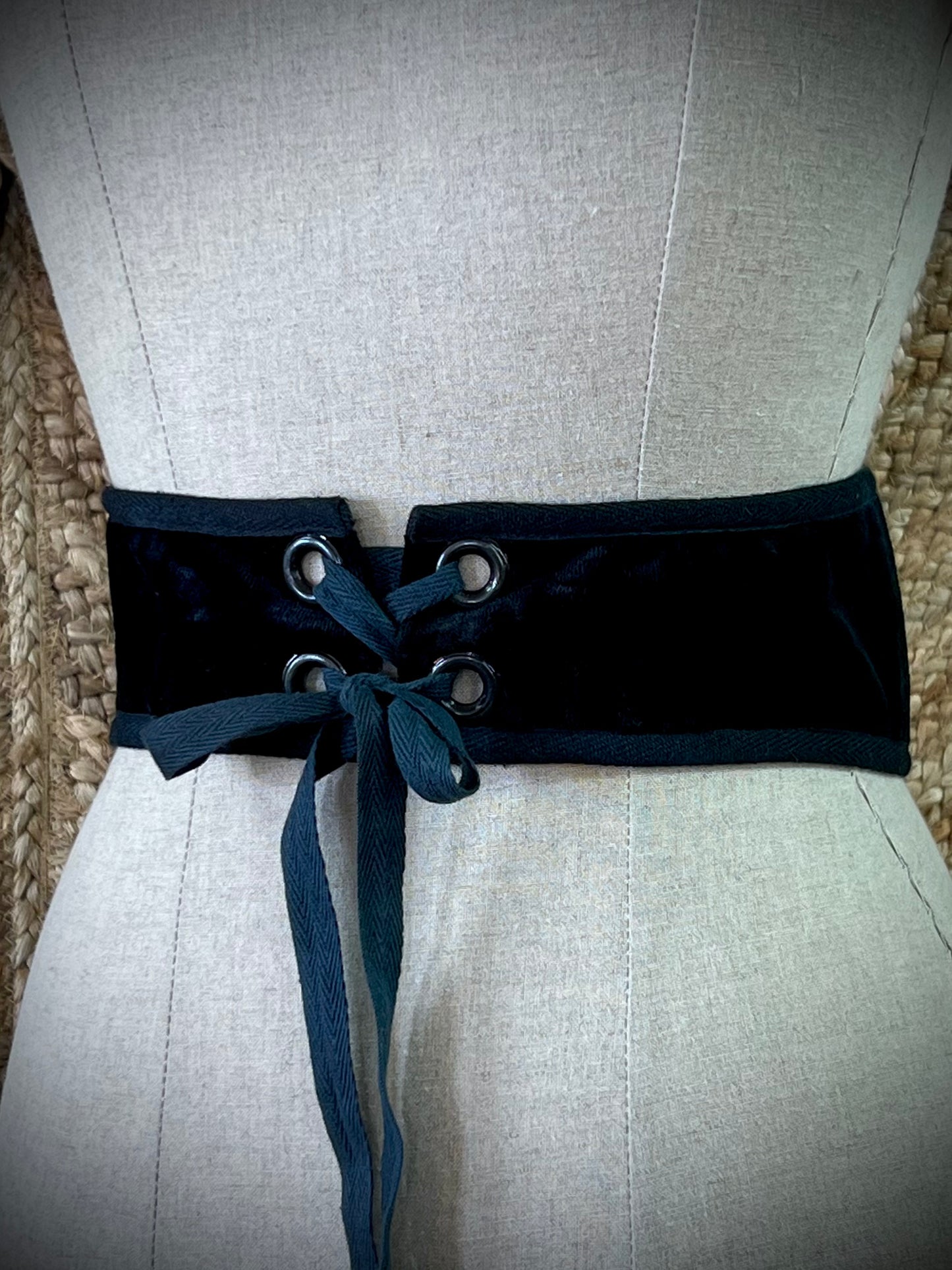 M - L Pixie Corset Belt