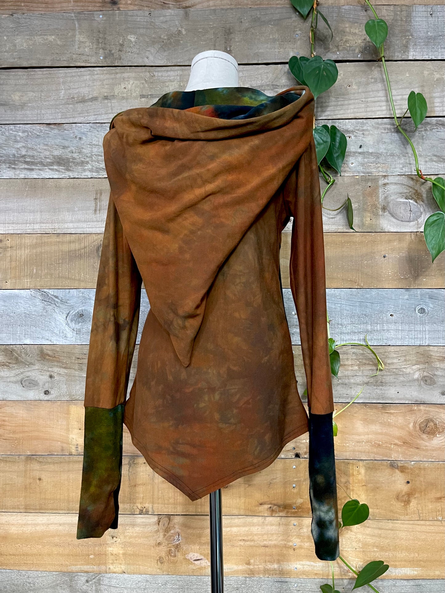 Burnt Earth Magpie Hoodie