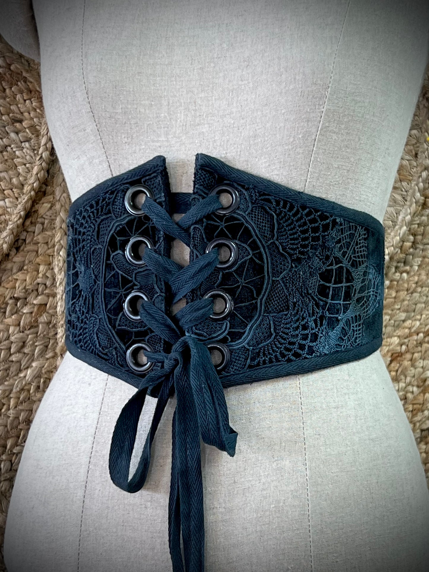 M - L Pixie Corset Belt