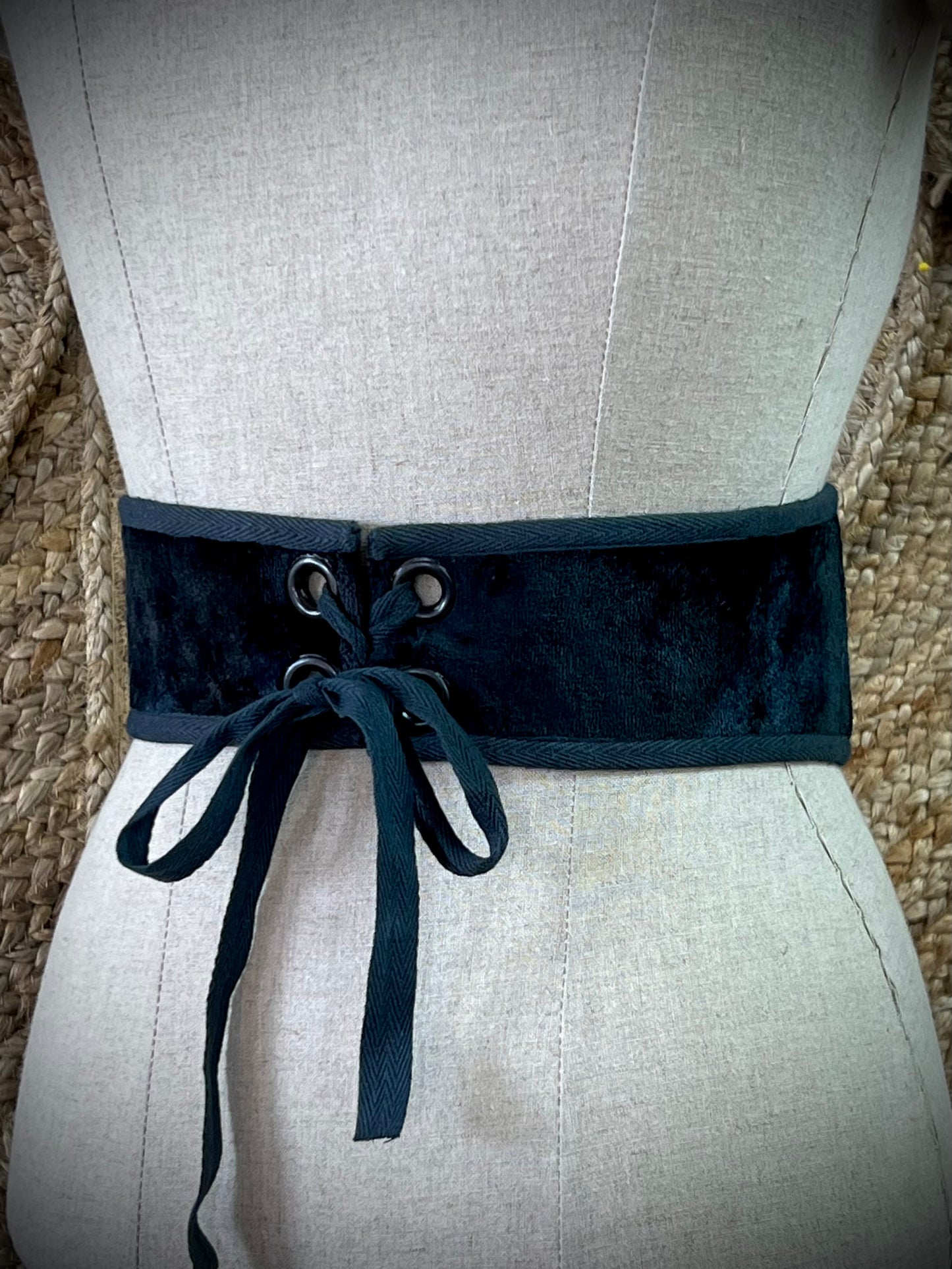 M - L Pixie Corset Belt