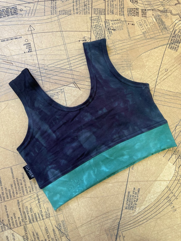 Itsy Pixie Undercrop Size 12