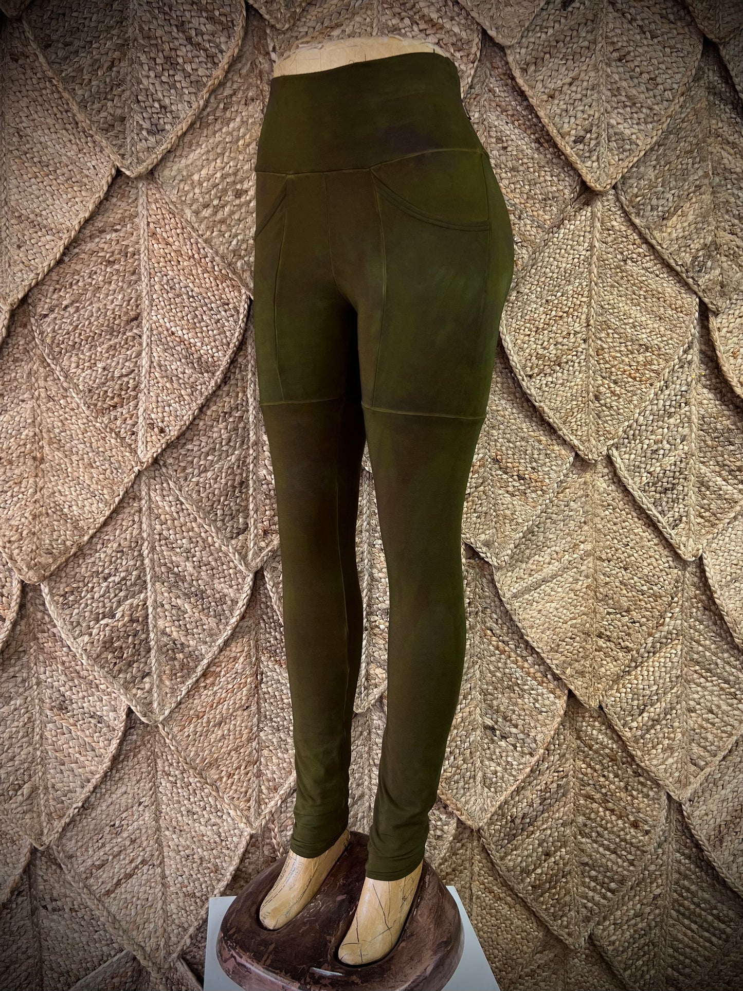 Swampwitch Bellbird Leggings