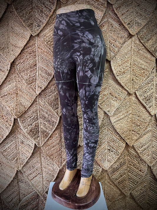 Gargoyle Bellbird Leggings