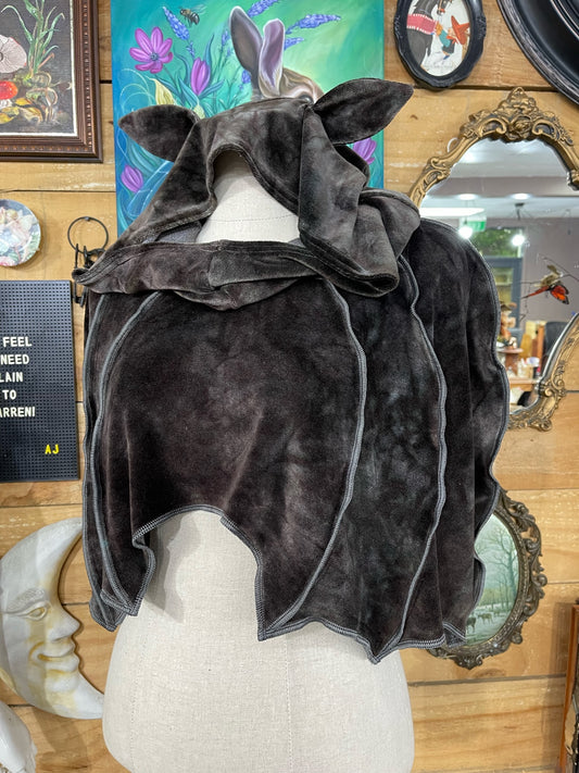Gargoyle Pekapeka Poncho