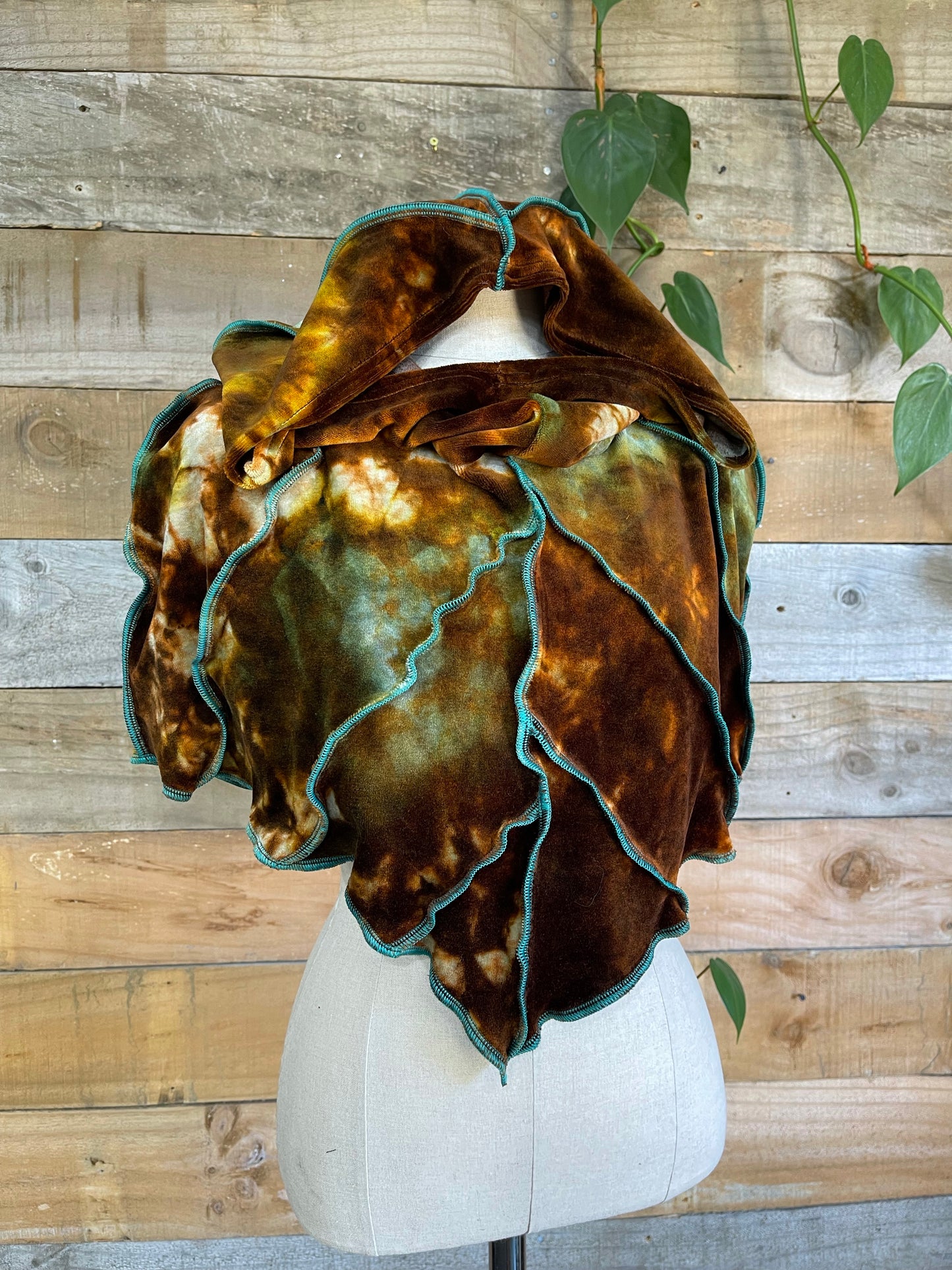 Barnacle Lake Leafae Poncho