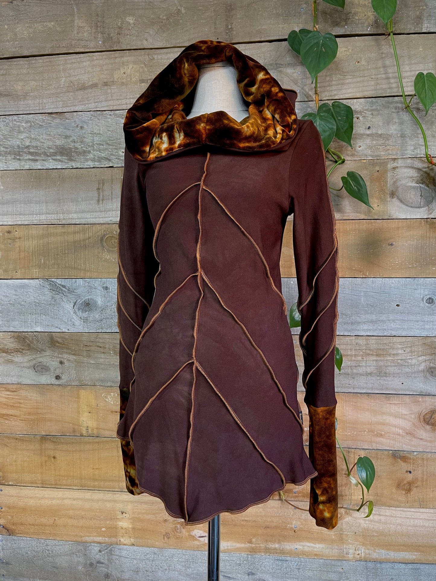 Earthdust Leafae Hoodie
