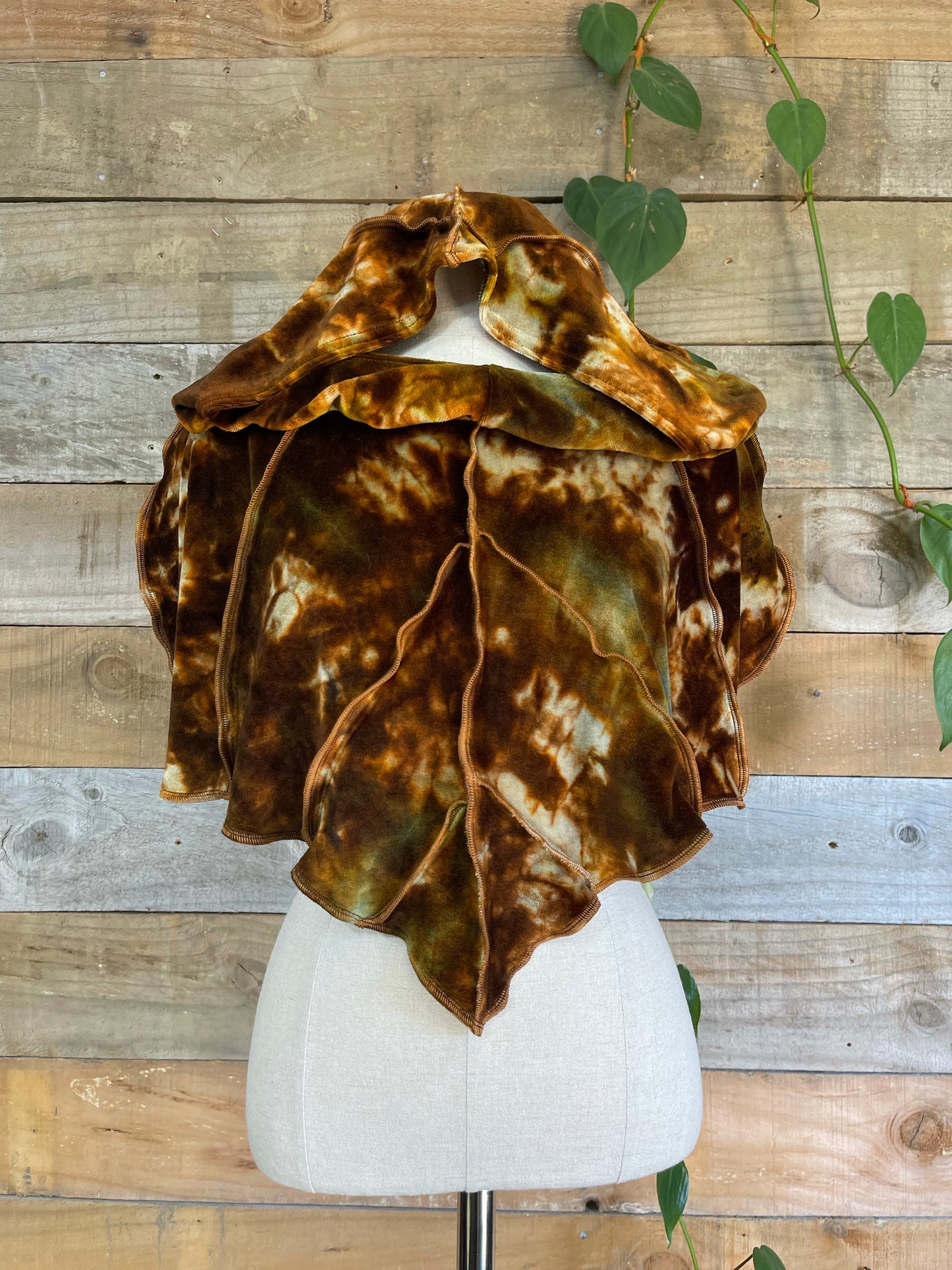 Barnacle Grove Leafae Poncho