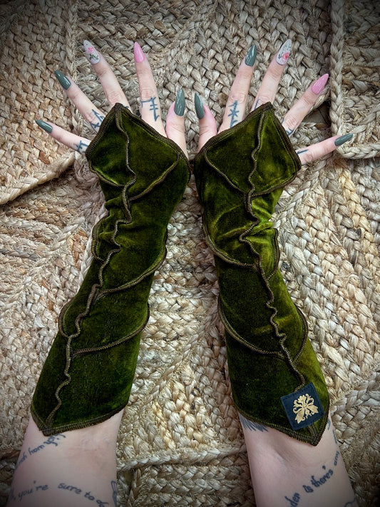 Frond Leafae Arms OSFA