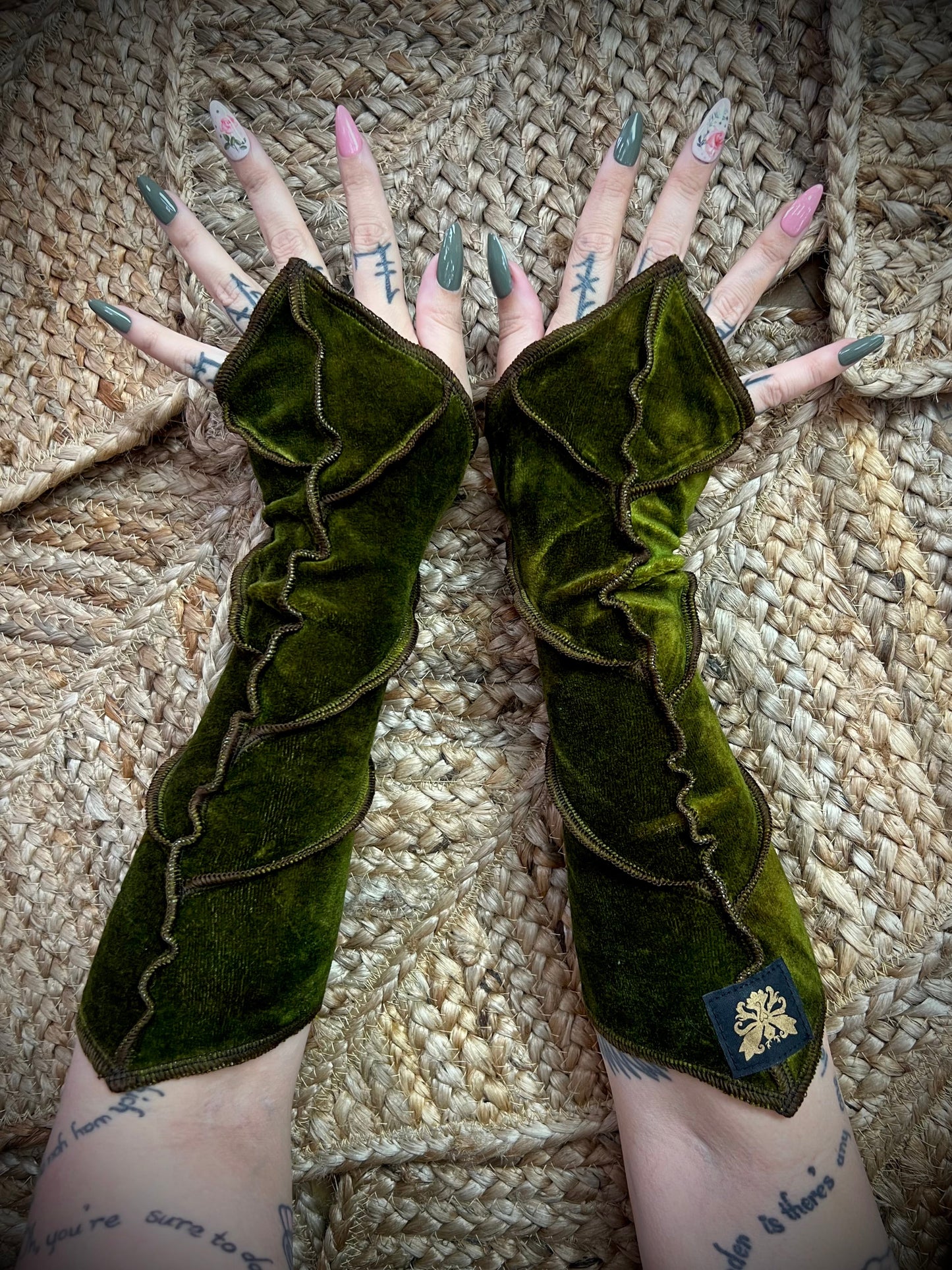 Frond Leafae Arms OSFA