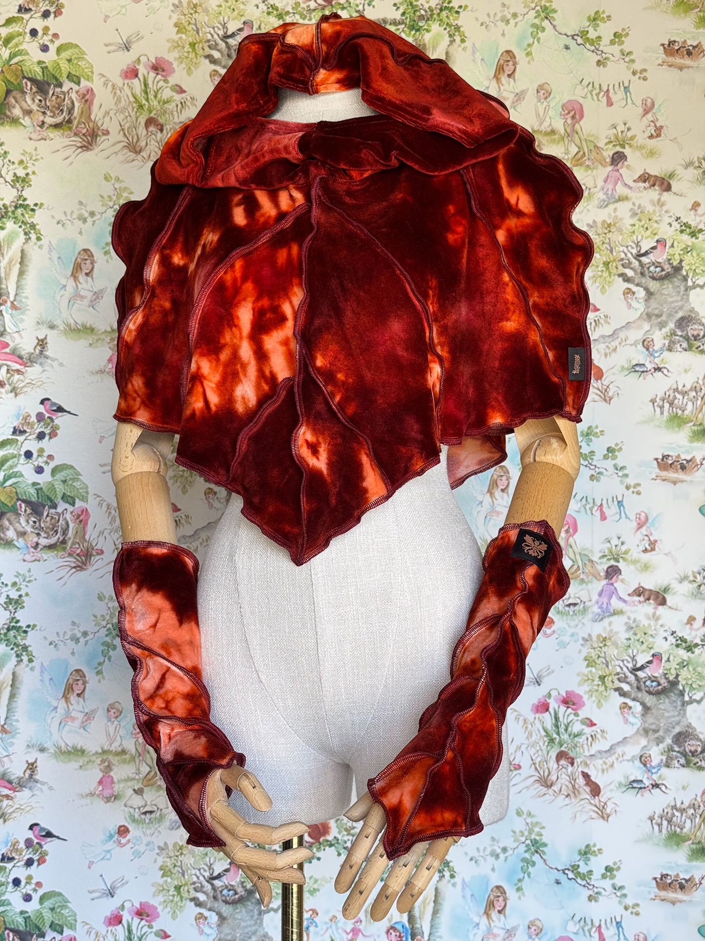 Monarch Leafae Poncho Set