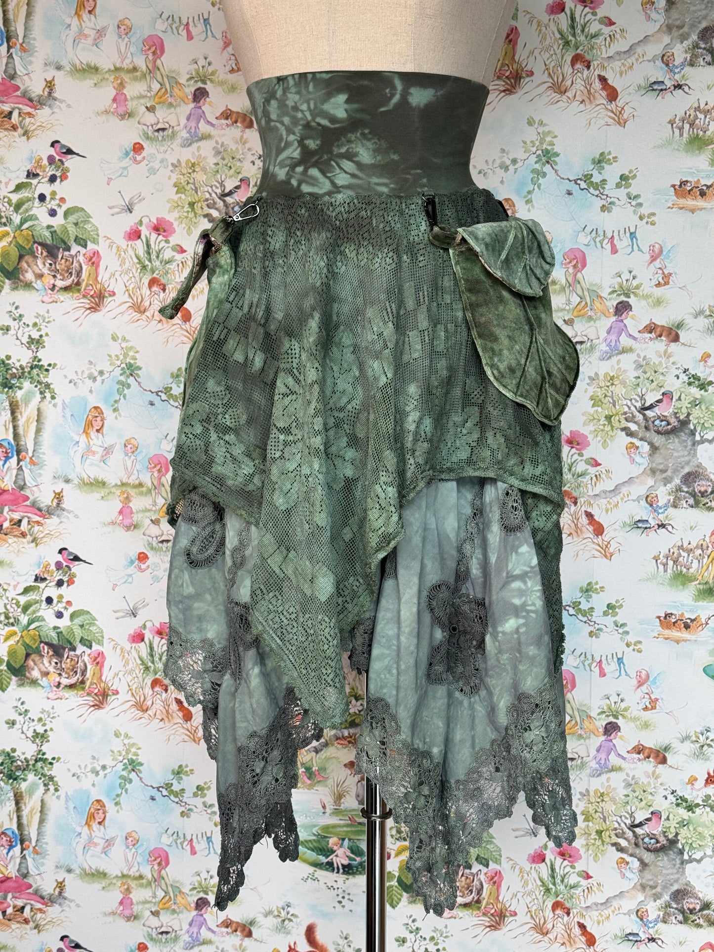 Wildcrafted Skirt (M/L)