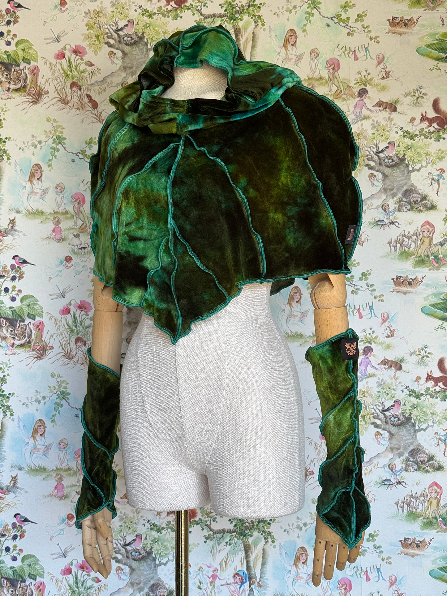 Labradorite Leafae Poncho Set