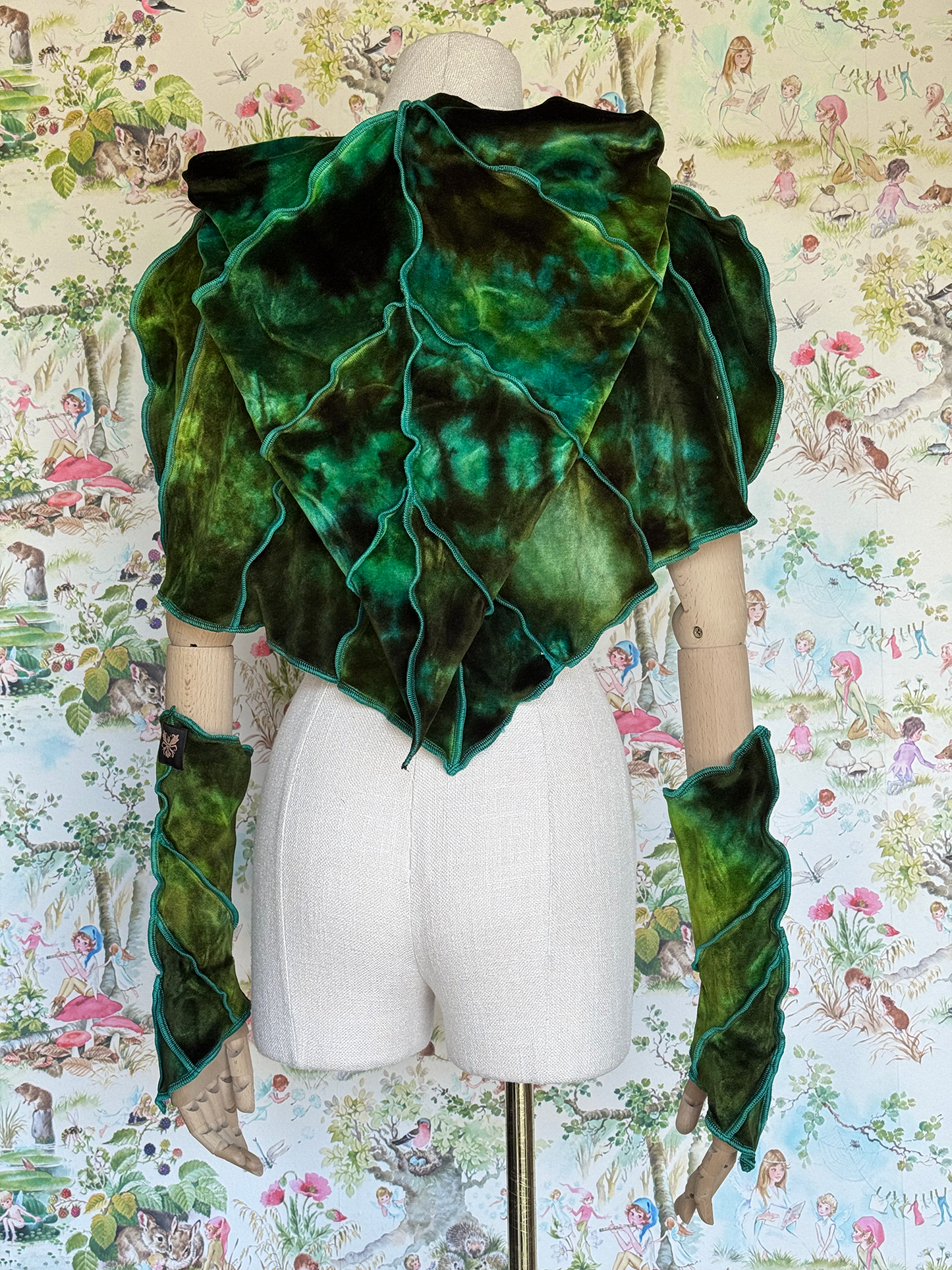 Labradorite Leafae Poncho Set