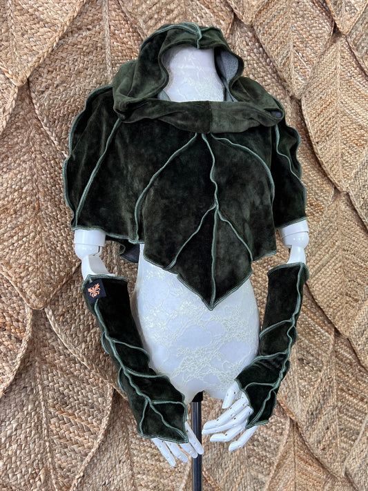 Moss Mountain Leafae Poncho Set